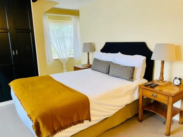 Photo of the whole room in The New Inn Clovelly