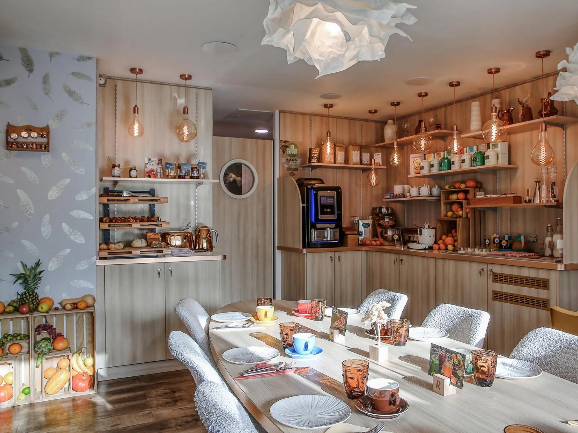 Breakfast in Séjours & Affaires Angers Atrium