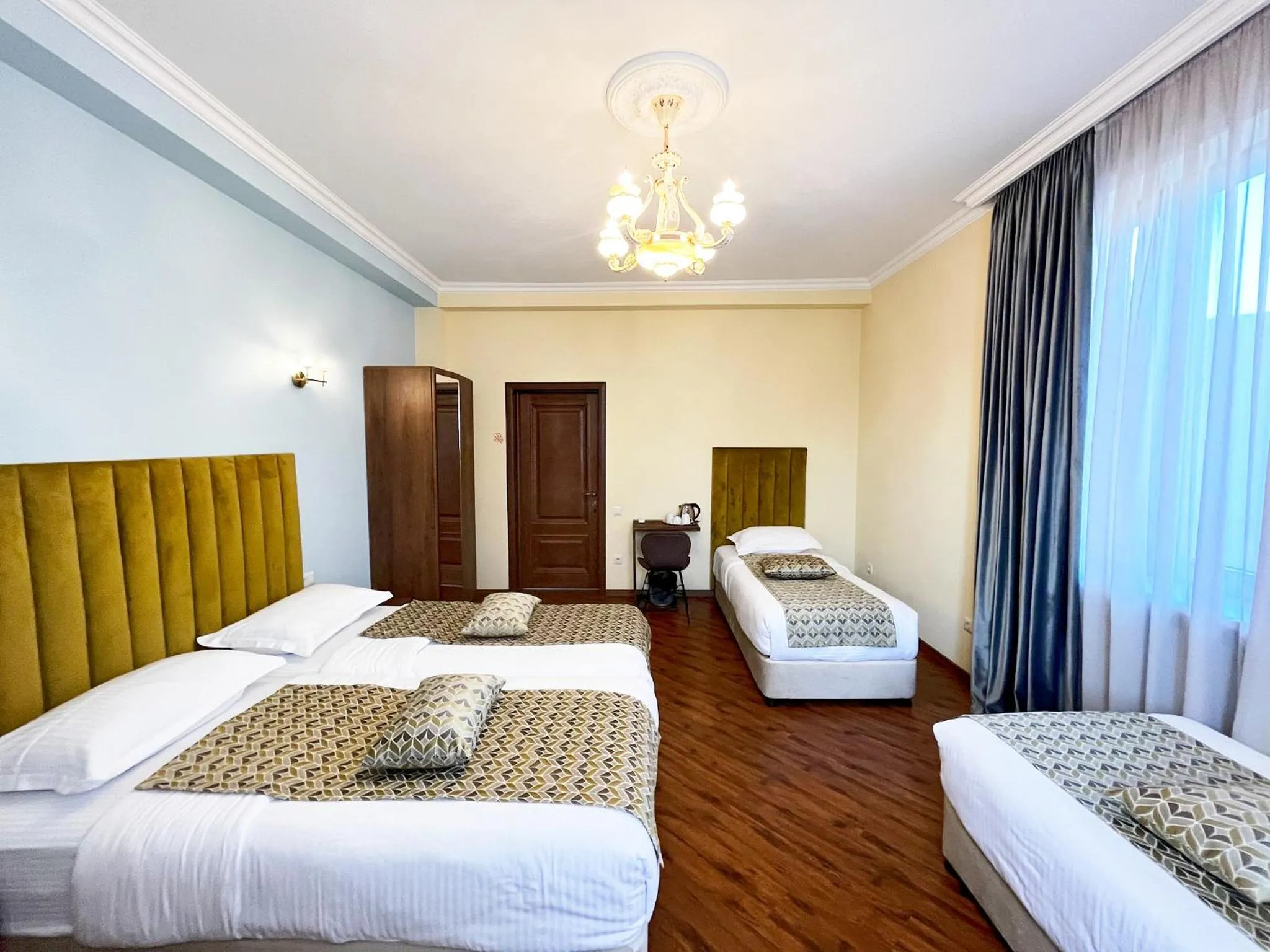 Bed in Phazisi Hotel