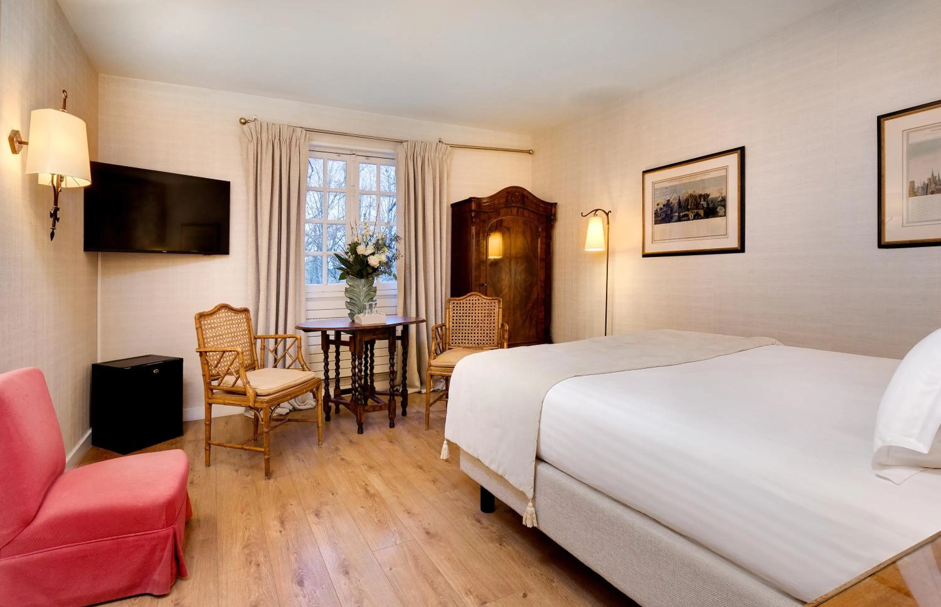 Bedroom, Bed in CAZAUDEHORE Hôtel Restaurant Gastronomique Terrasse et Jardins