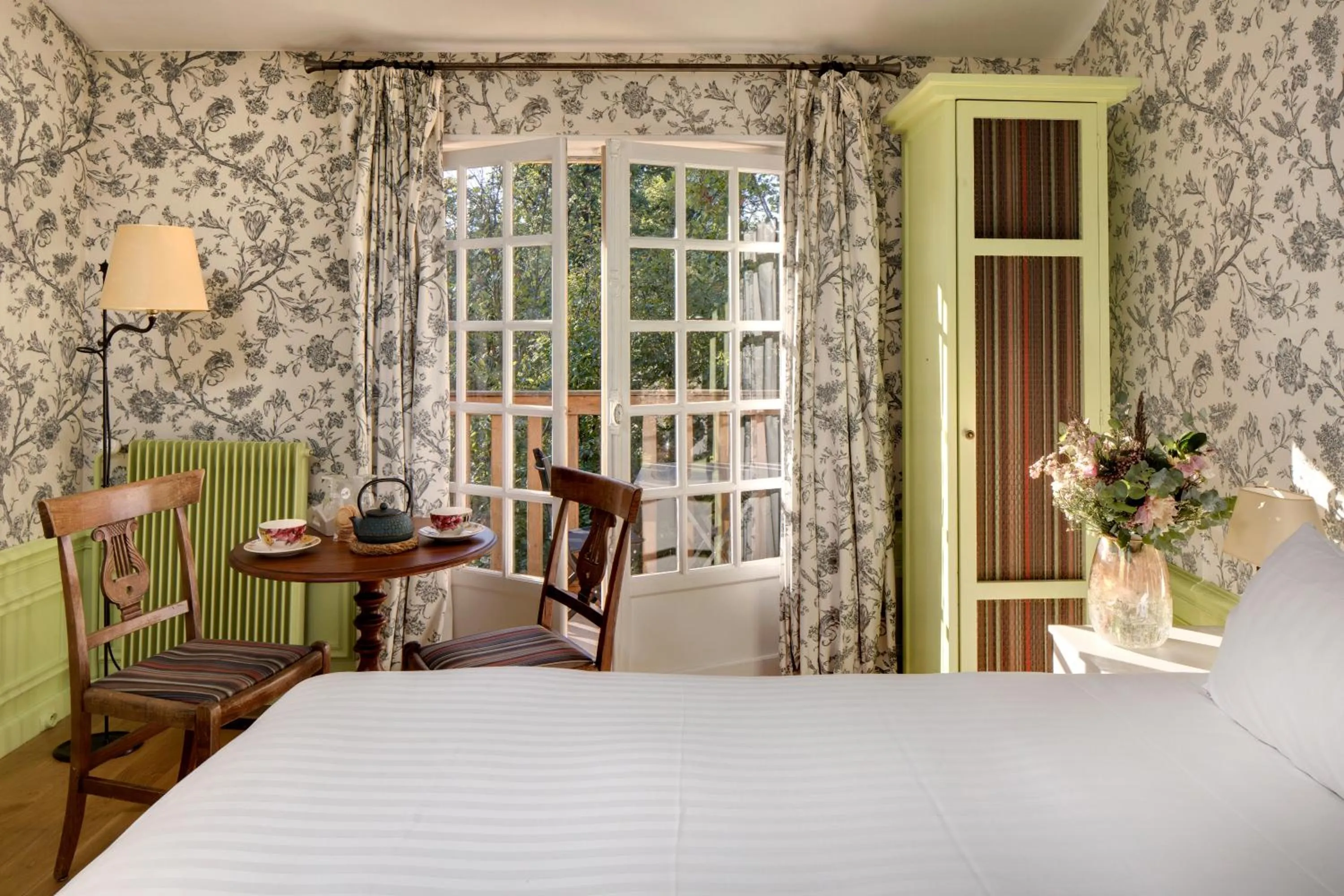 Bedroom, Bed in CAZAUDEHORE Hôtel Restaurant Gastronomique Terrasse et Jardins