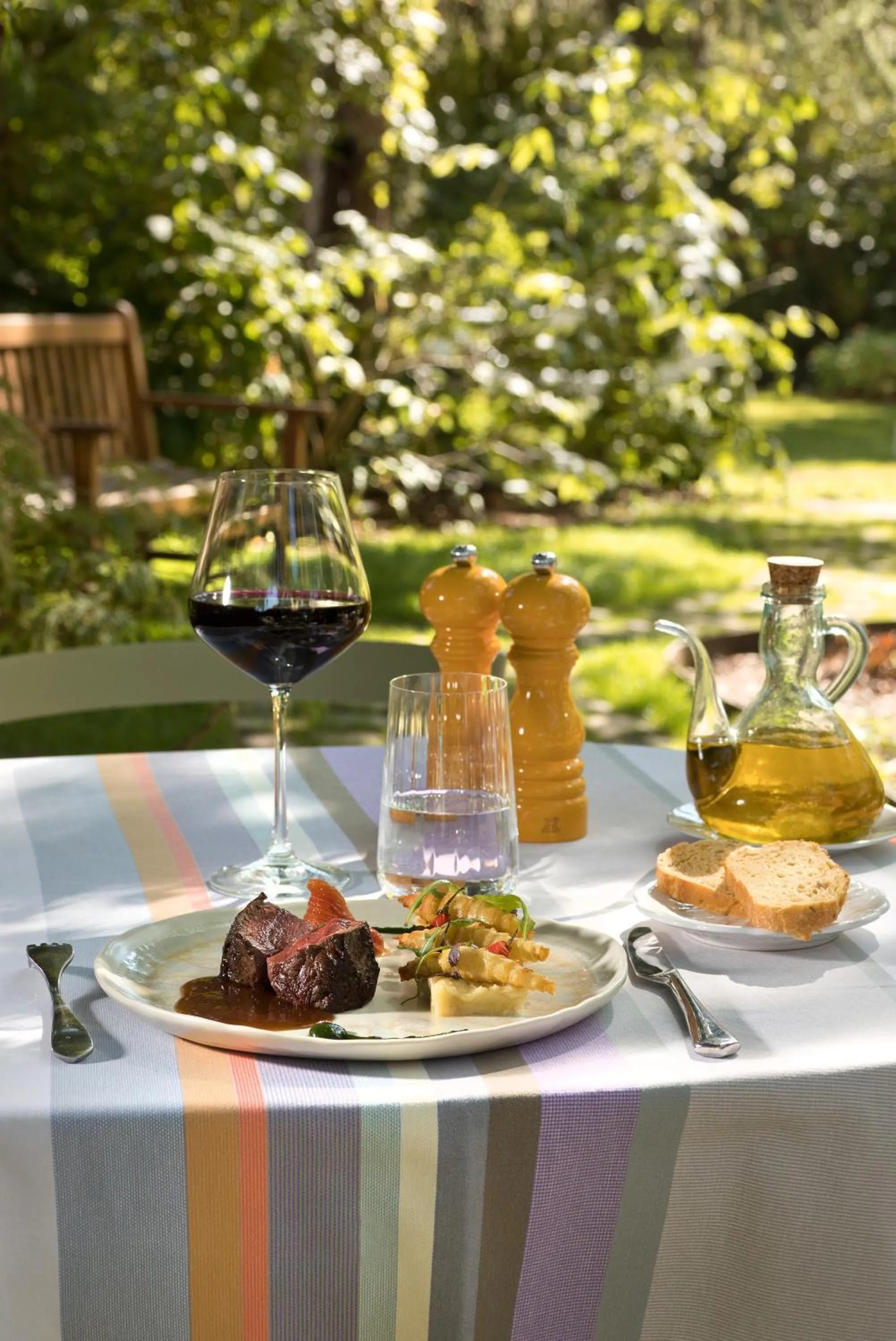 Restaurant/places to eat in CAZAUDEHORE Hôtel Restaurant Gastronomique Terrasse et Jardins