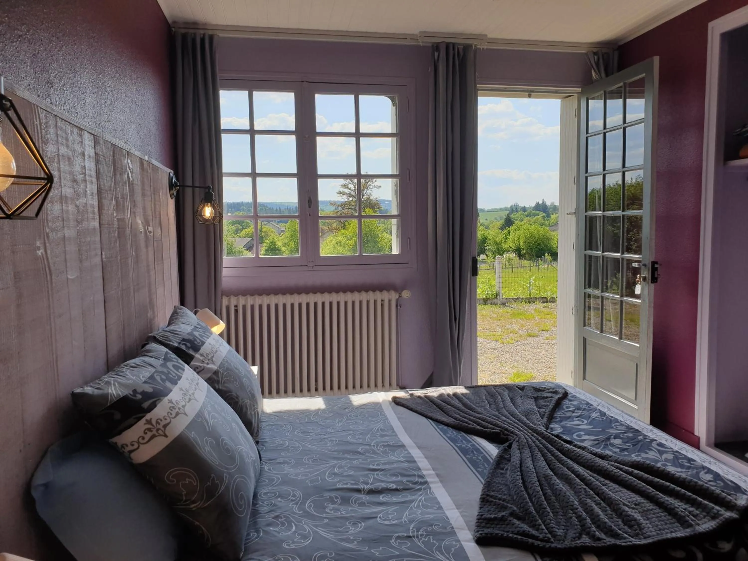 Bed in Auberge du Bois de l'étang - Motel les Tilleuls