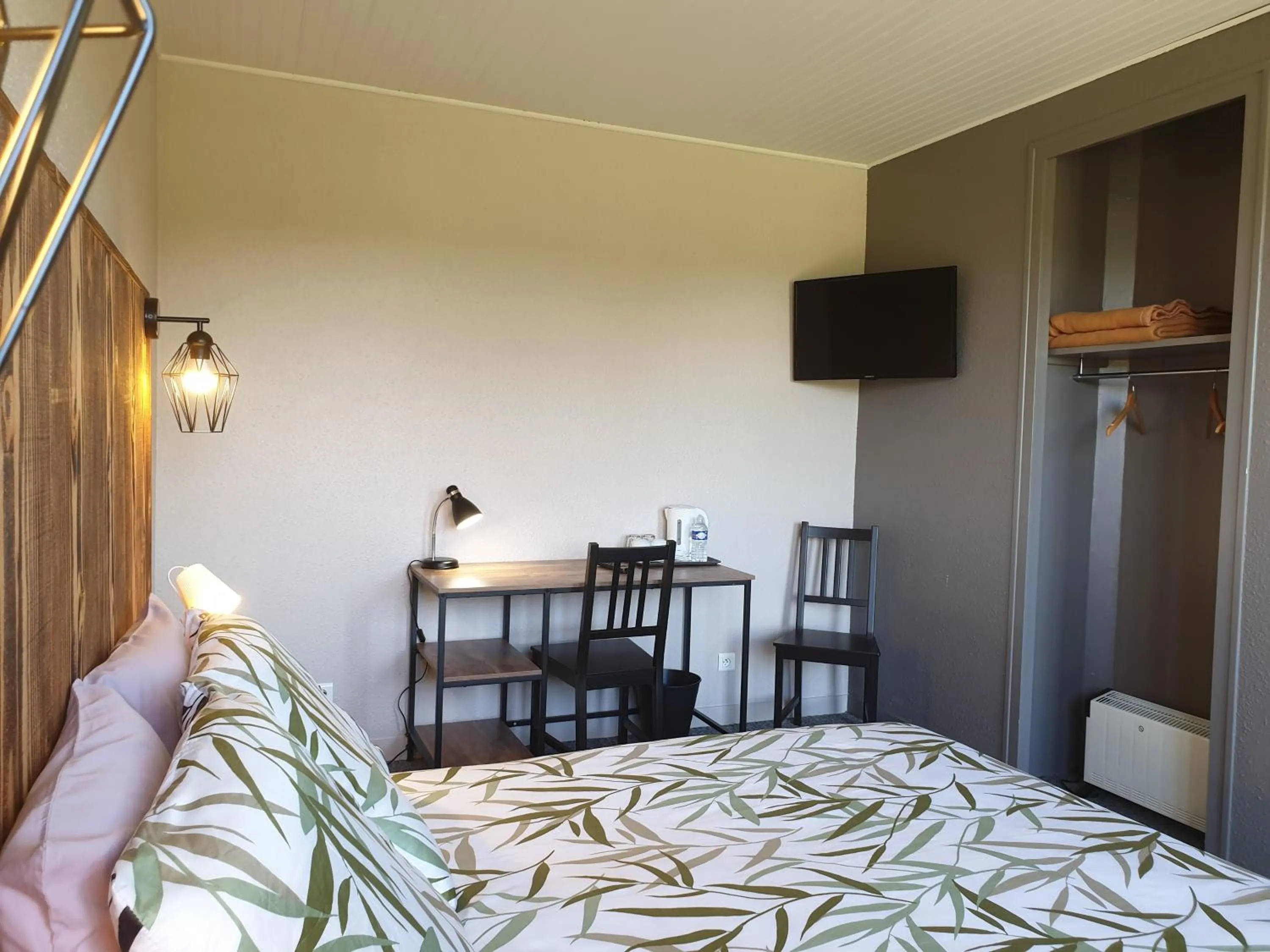 Bed in Auberge du Bois de l'étang - Motel les Tilleuls