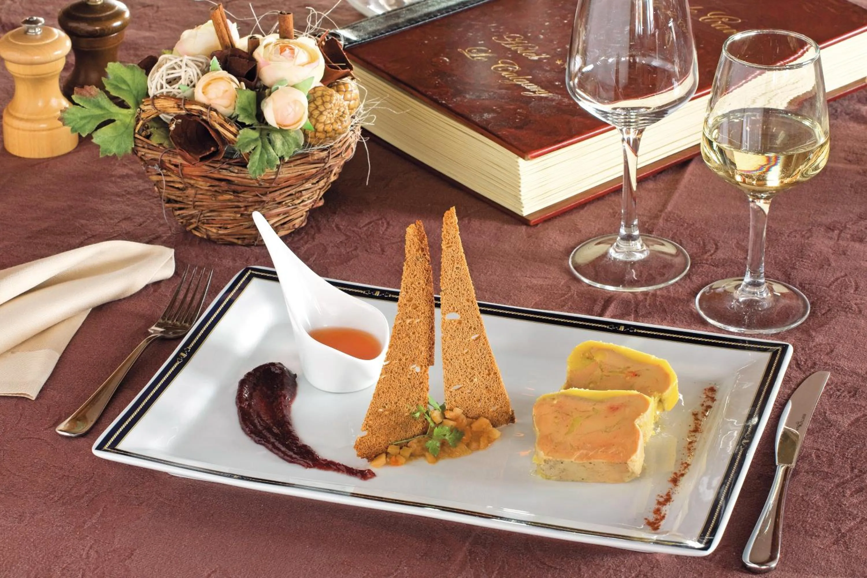 Restaurant/places to eat in Le Calgary