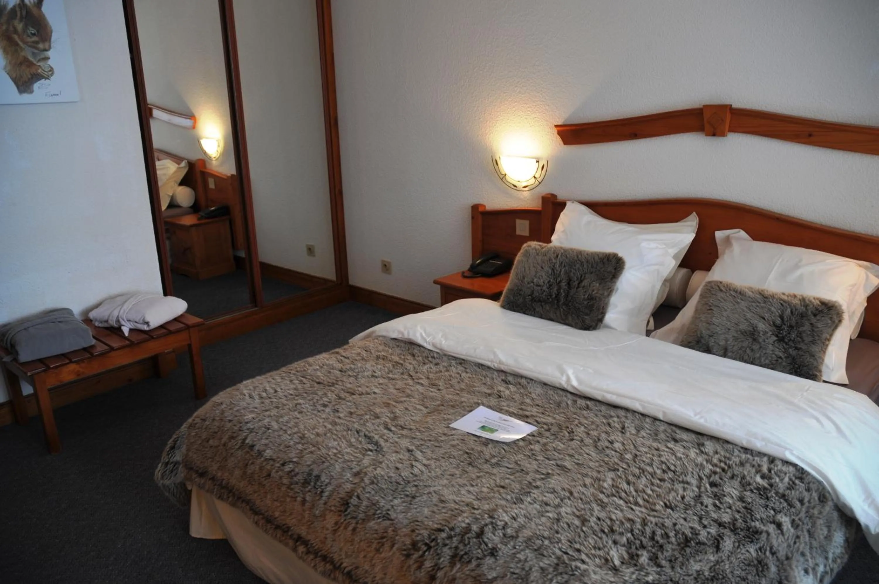 Bedroom, Bed in Le Calgary