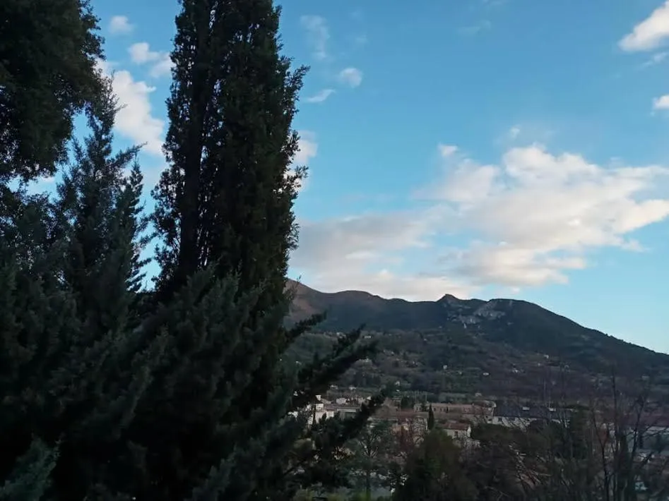 Suite Royale- SPA - Jacuzzi - Sauna - Massage - 2 Double Rooms - 4 SAISONS - Piscine Chauffée Toute l'année - POOL VIEW - Heated POOL -800m City Centre