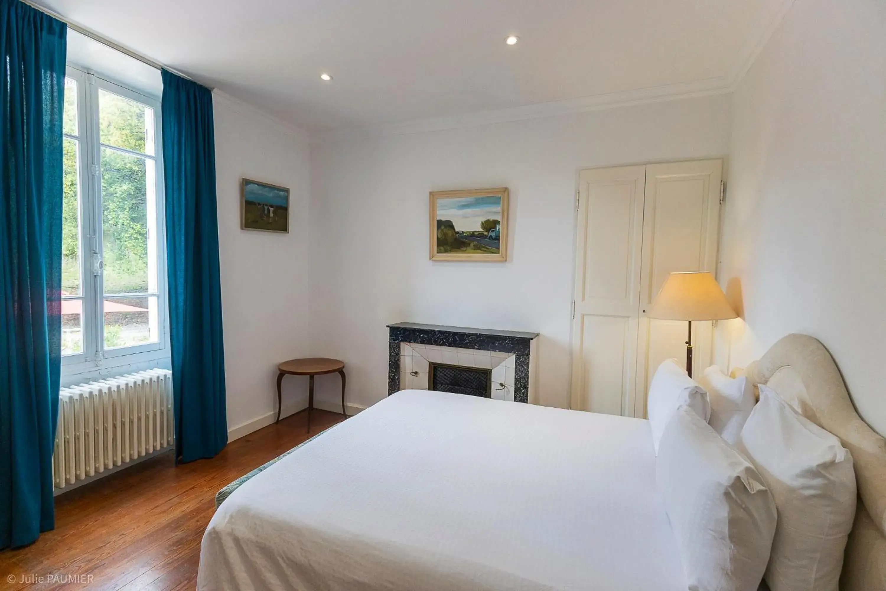 Double Room with Pool View in Suite Royale- SPA - Jacuzzi - Sauna - Massage - 2 Double Rooms - 4 SAISONS - Piscine Chauffée Toute l'année - POOL VIEW - Heated POOL -800m City Centre Double Room with Pool View in Suite Royale- SPA - Jacuzzi - Sauna - Massage - 2 Double Rooms - 4 SAISONS - Piscine Chauffée Toute l'année - POOL VIEW - Heated POOL -800m City Centre