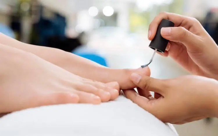 Suite Royale- SPA - Jacuzzi - Sauna - Massage - 2 Double Rooms - 4 SAISONS - Piscine Chauffée Toute l'année - POOL VIEW - Heated POOL -800m City Centre