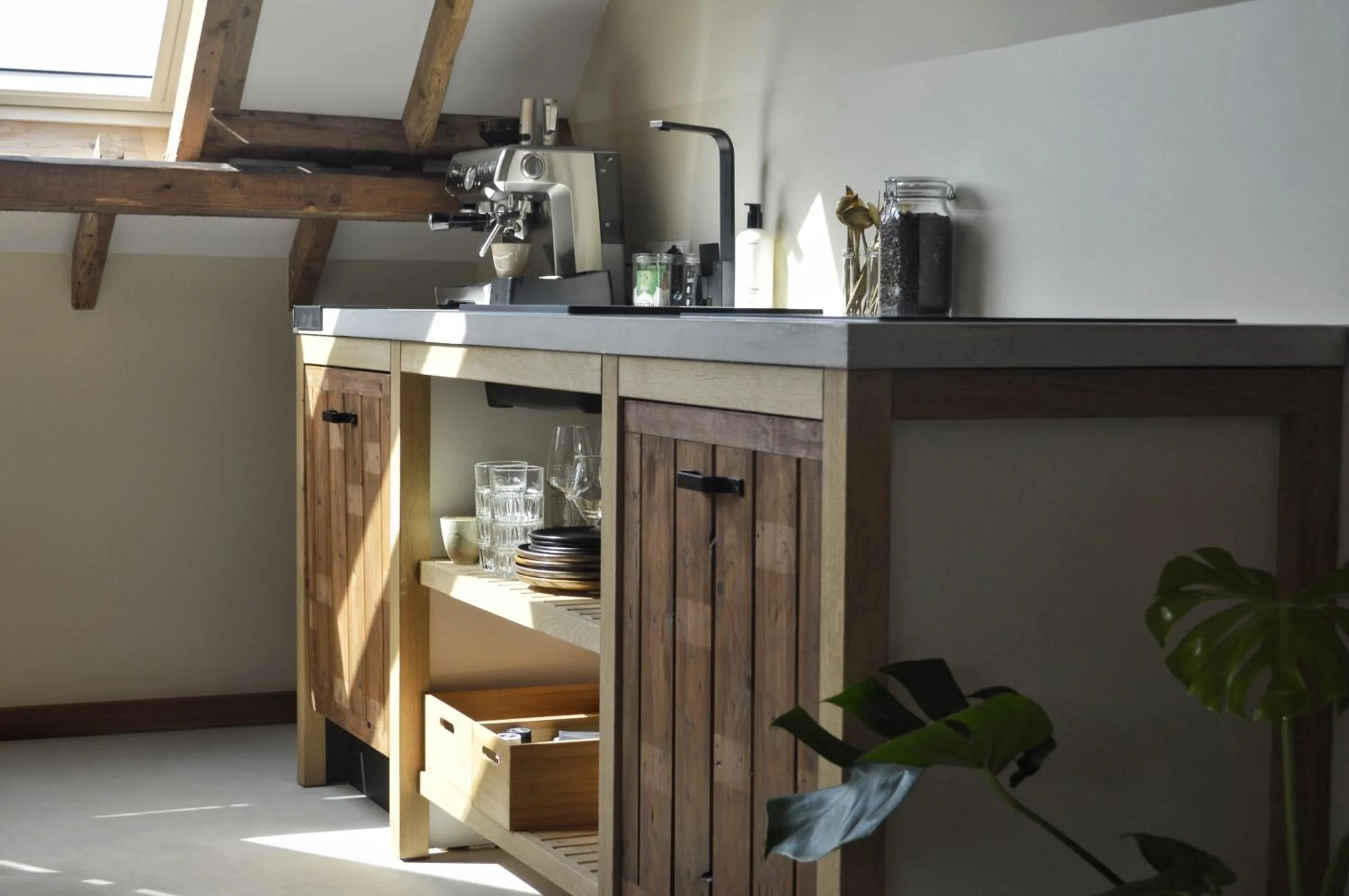 Kitchen or kitchenette in Van Heeckeren Apartments & Suites Buren