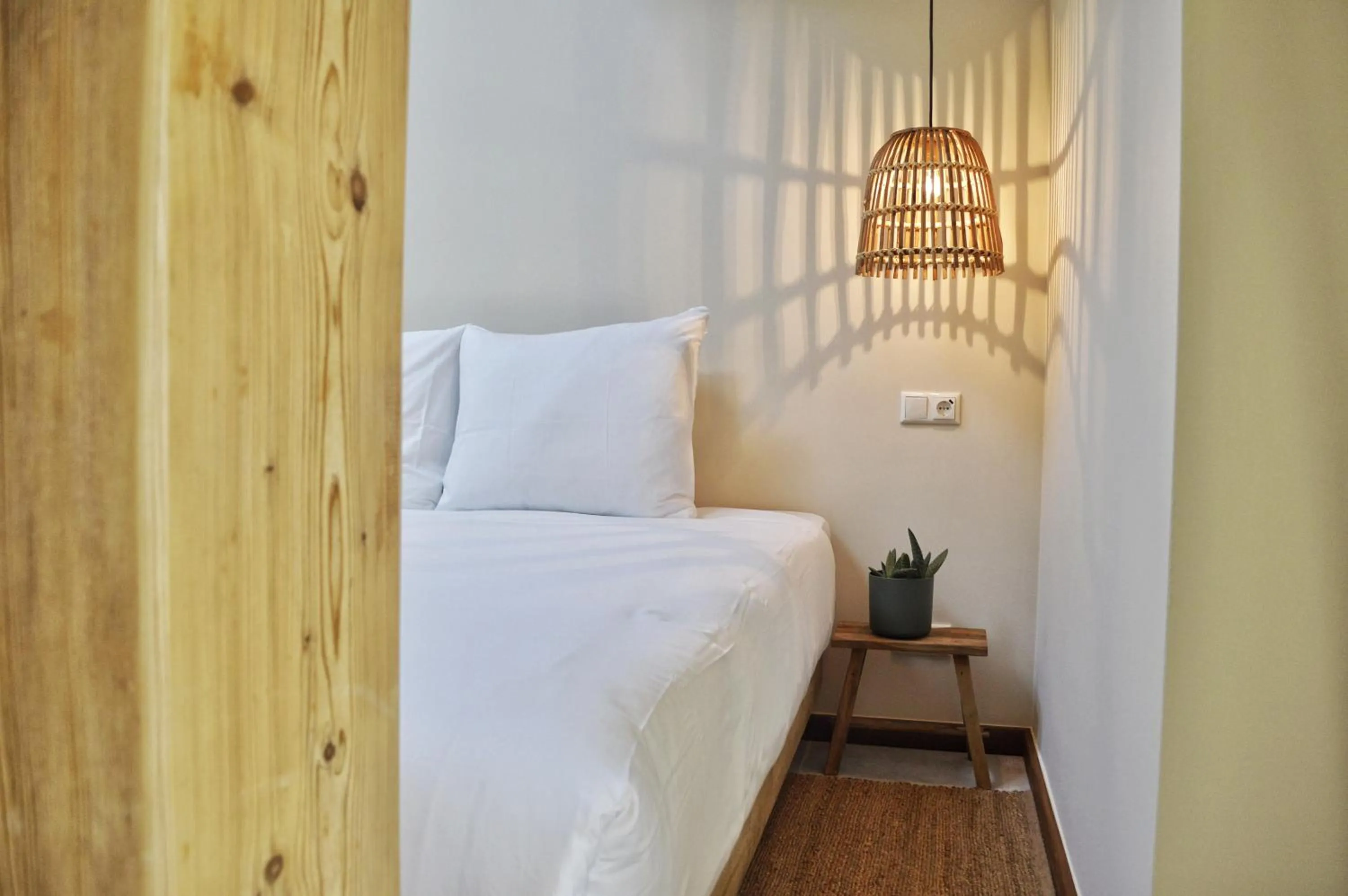 Bedroom, Bed in Van Heeckeren Apartments & Suites Buren