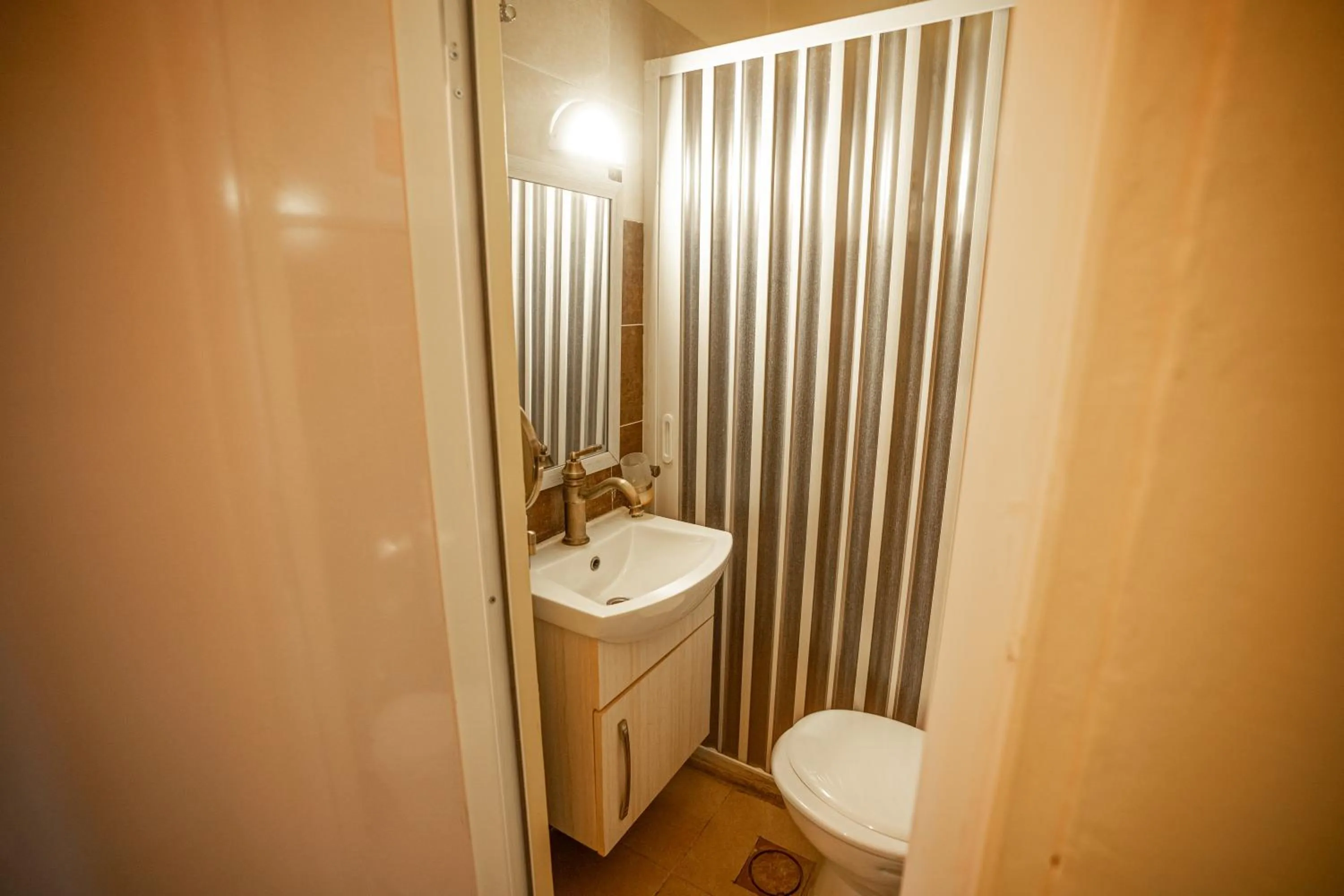 Bathroom in Jordan Heritage Madhafa