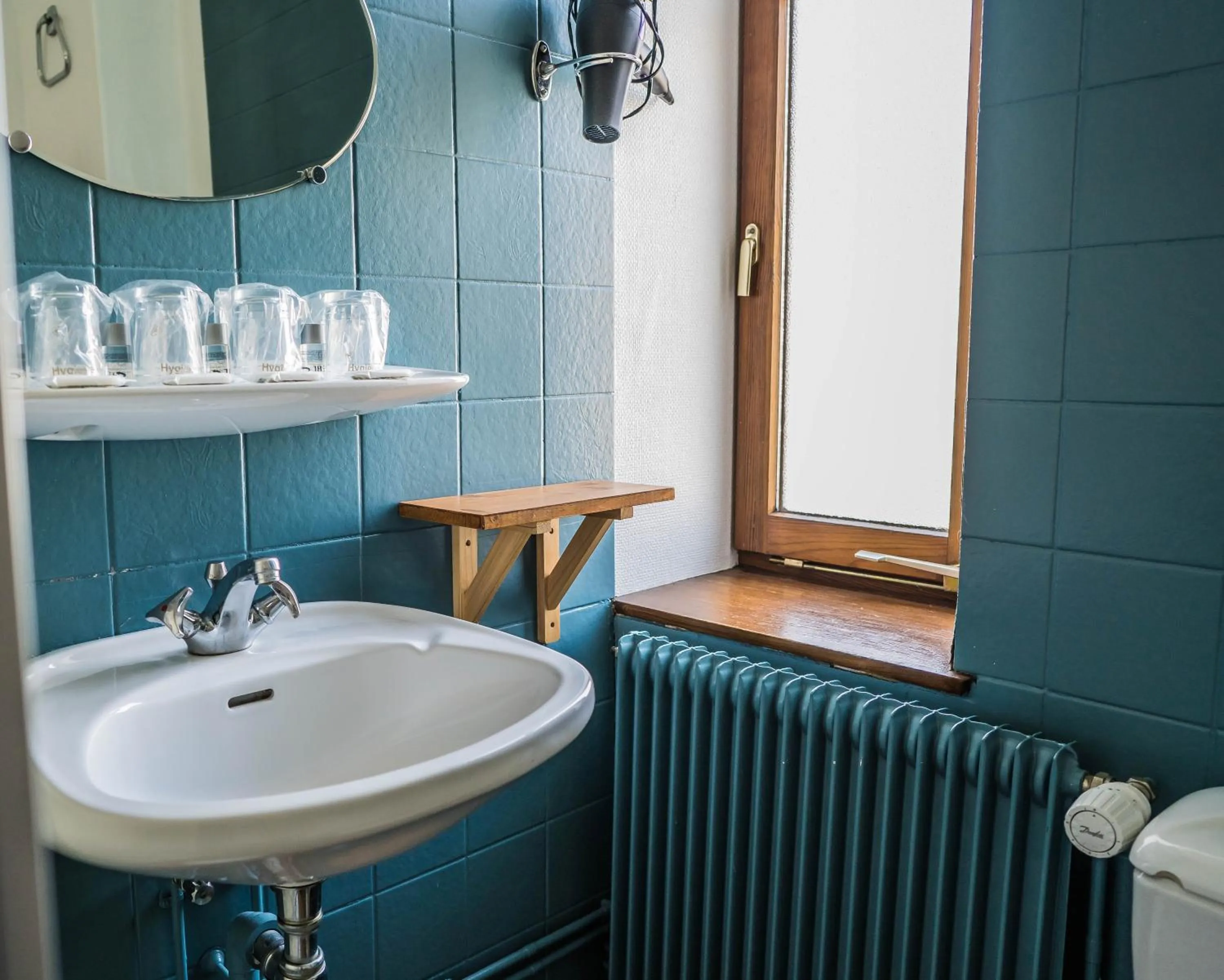 Bathroom in Hôtel Au Vieux Moulin
