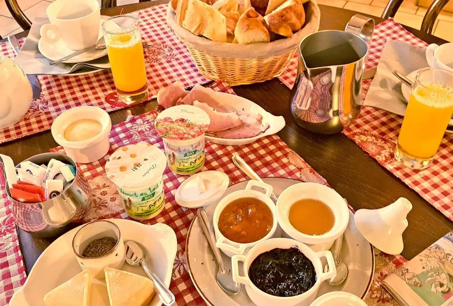 Breakfast in Hôtel Au Vieux Moulin
