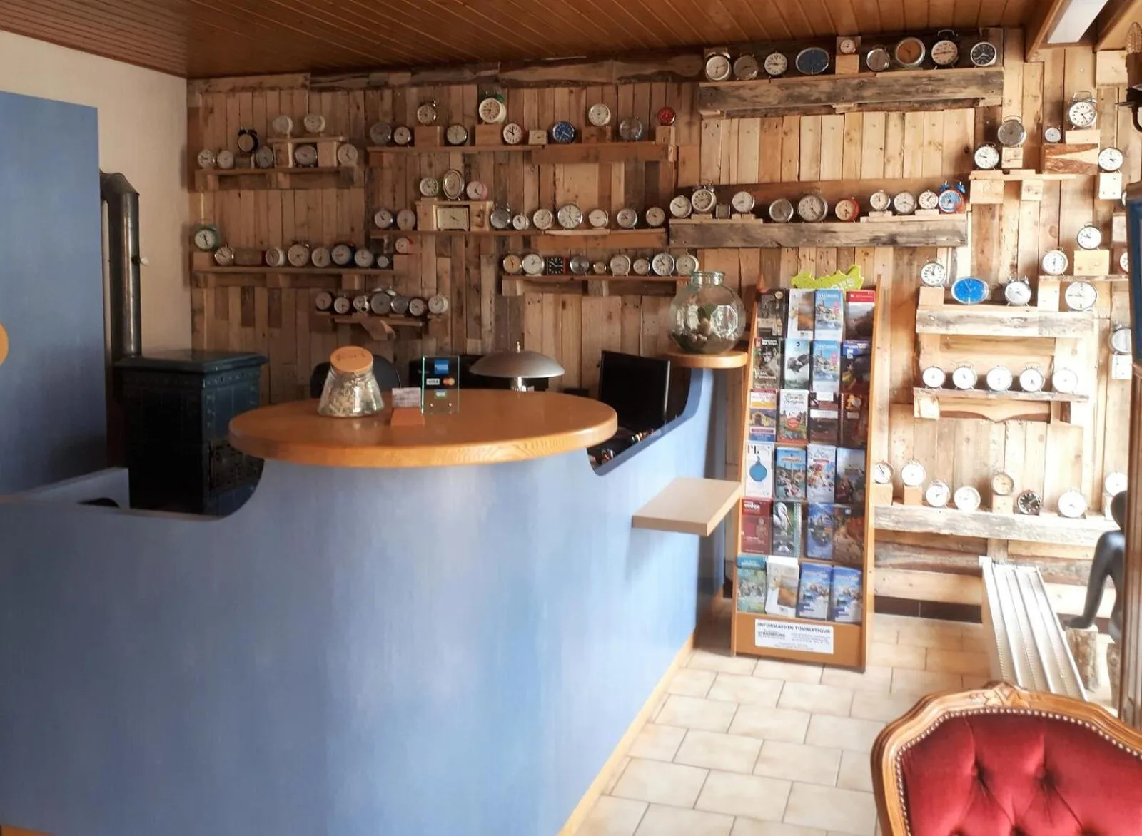 Decorative detail in Hôtel Au Vieux Moulin