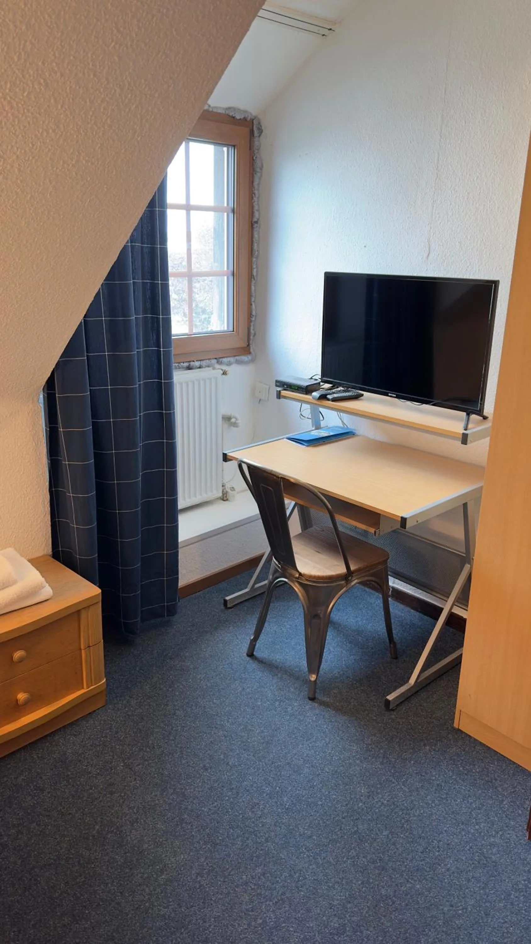 Photo of the whole room in Aal-Kate