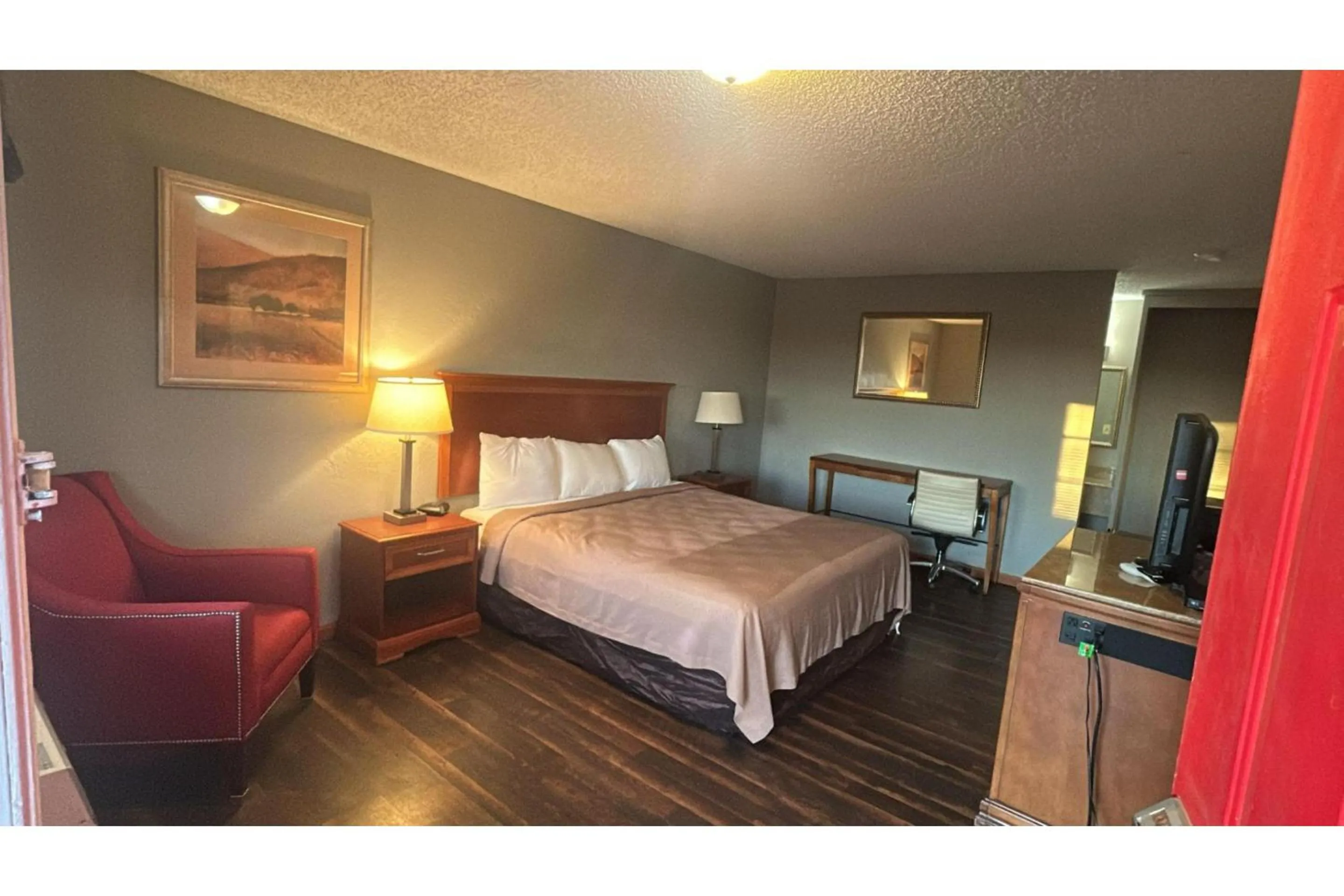 Bedroom, Bed in HiWay Inn Express Elk City Route 66