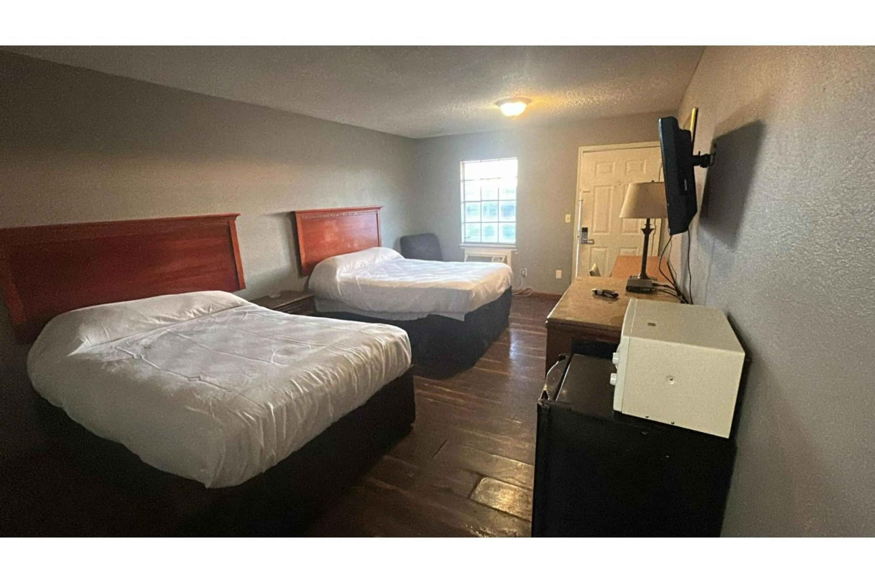 Bedroom, Bed in HiWay Inn Express Elk City Route 66