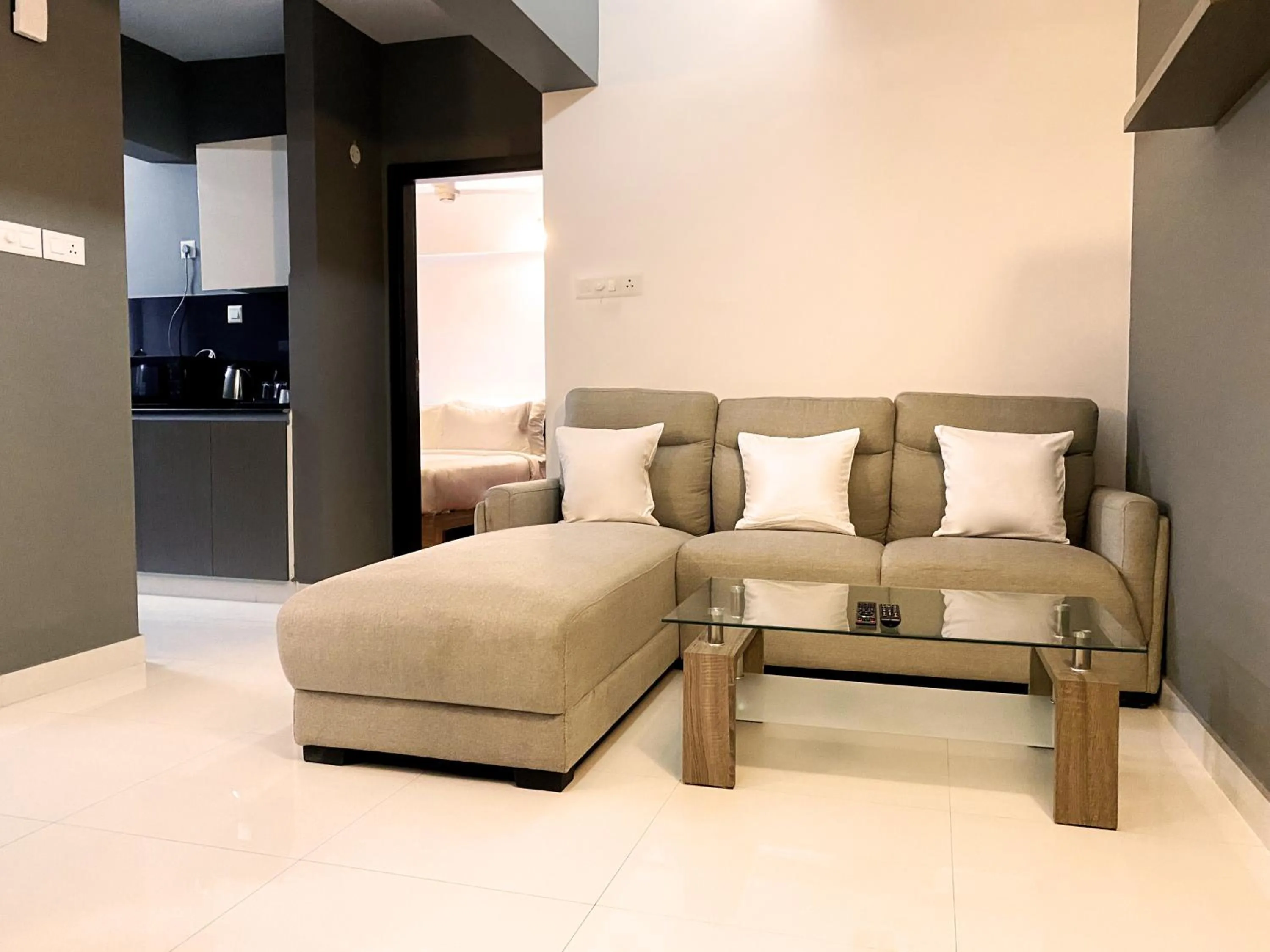 Living room in Transit Suites by GrandWest