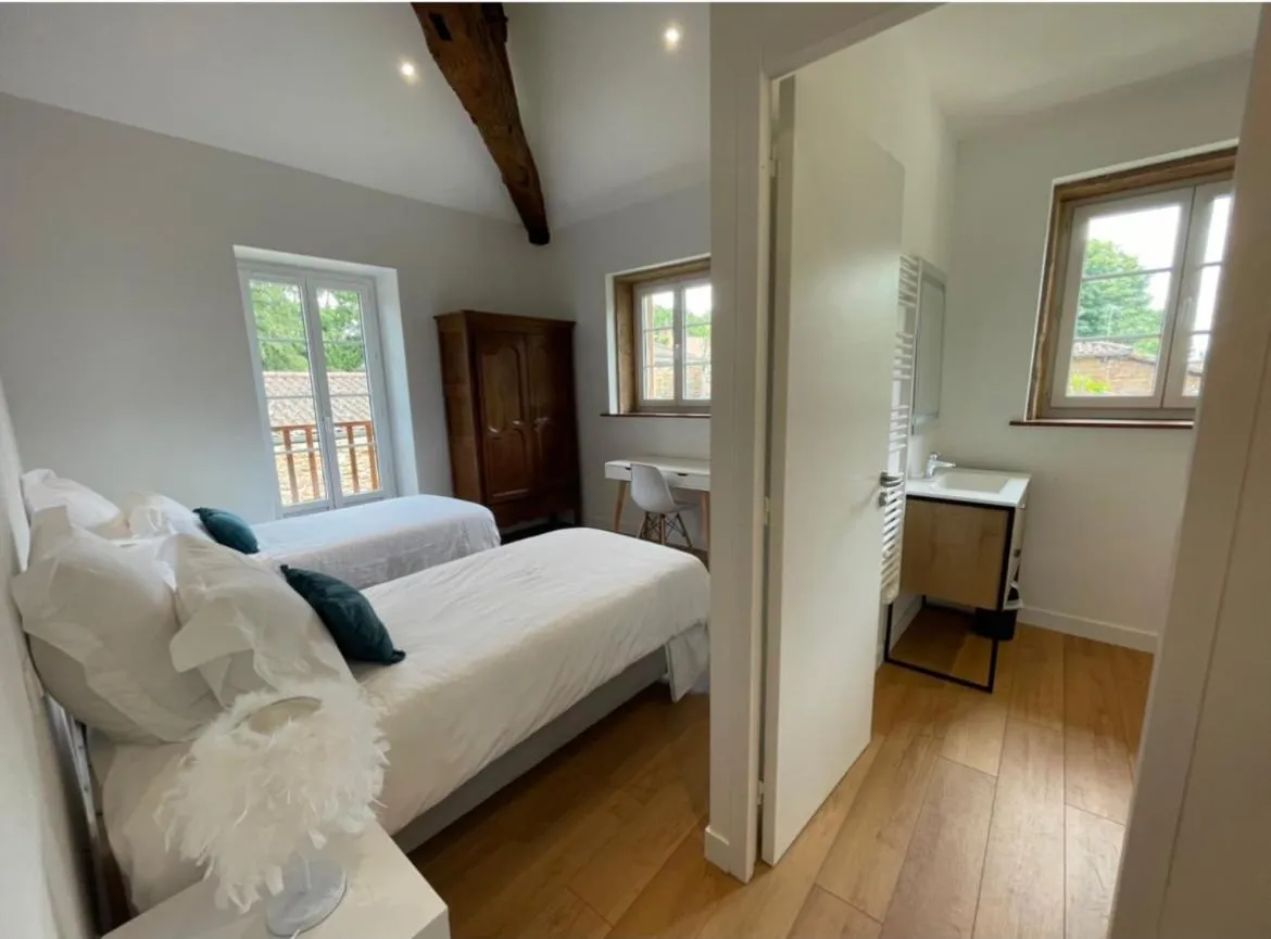 Photo of the whole room, Bed in LE GITE DU CARGE D'ARLAY