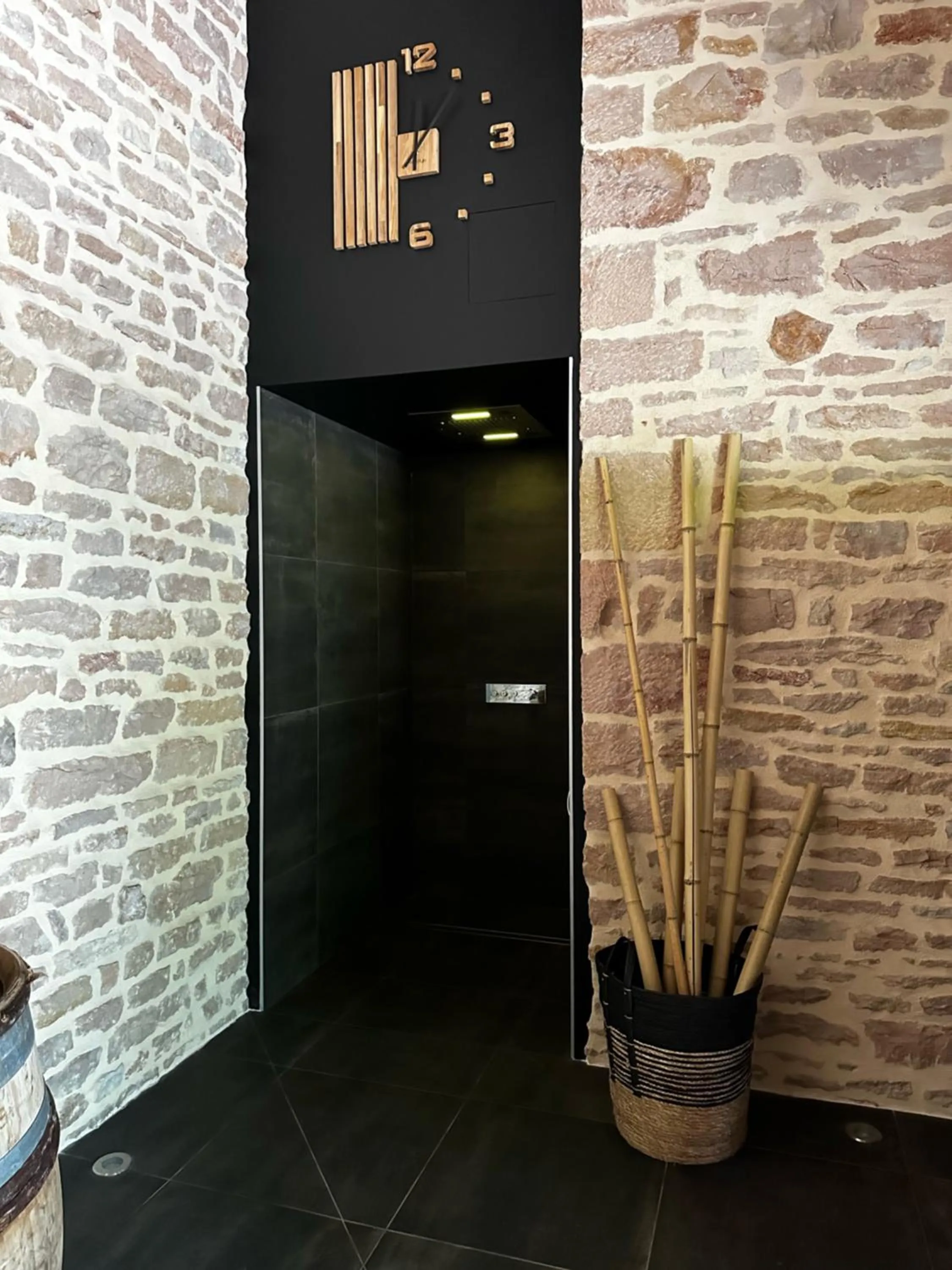 Hot Tub in LE GITE DU CARGE D'ARLAY