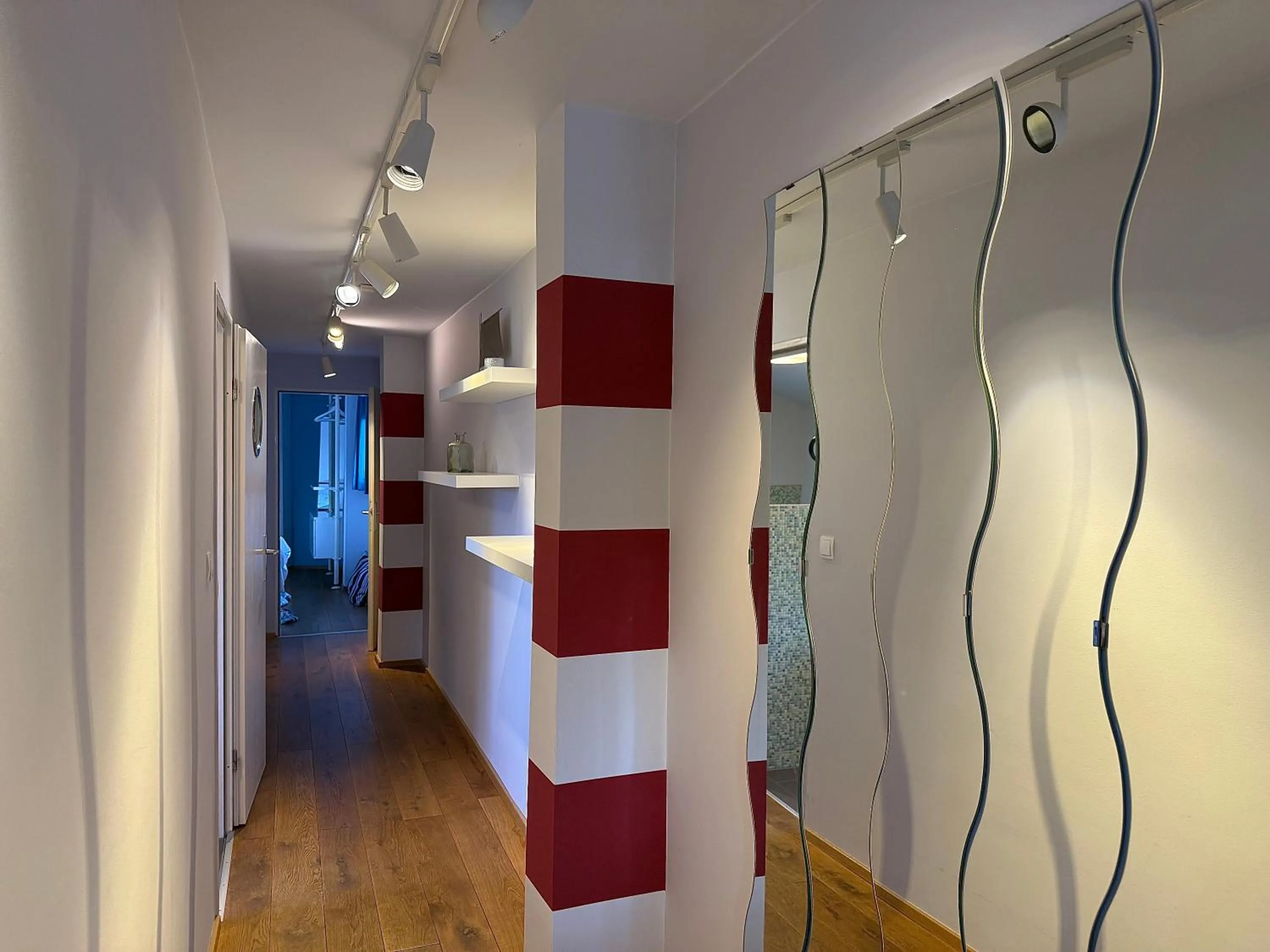 Text overlay in Hotel Villa Klemm - Wiesbaden City