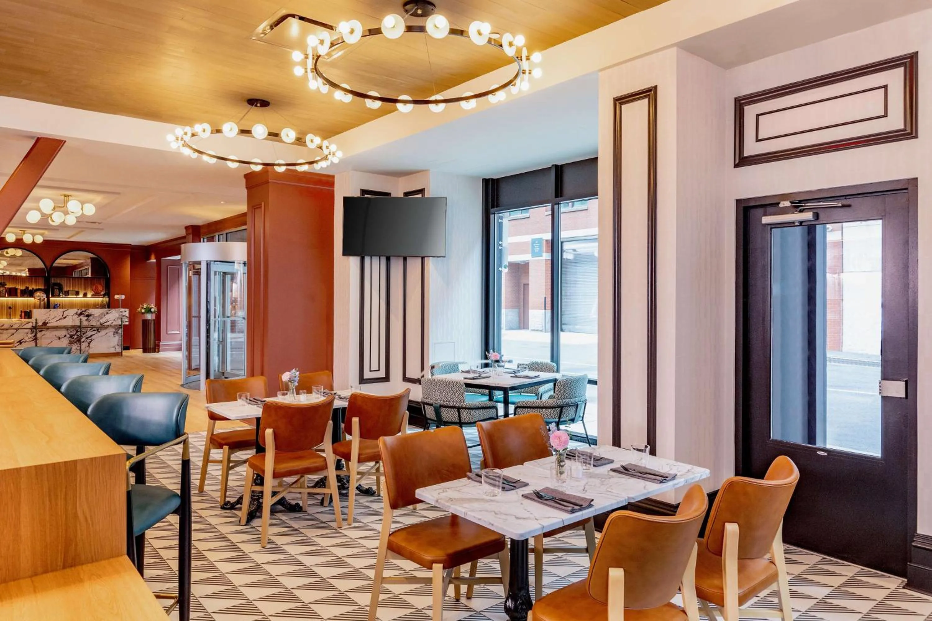 Restaurant/places to eat in Pennyweight Hotel Boston, Curio Collection by Hilton