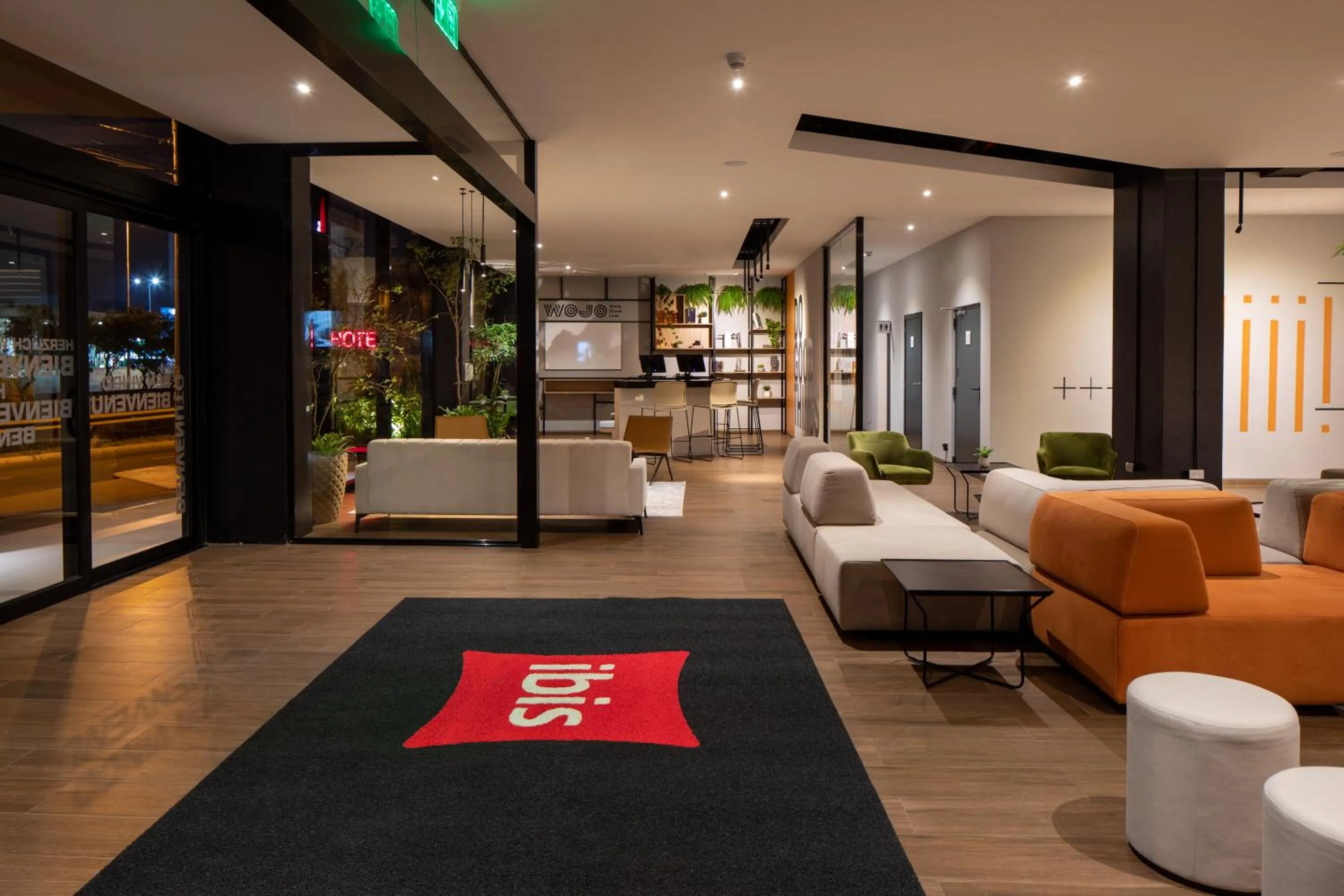 Business facilities in ibis Santa Cruz de la Sierra