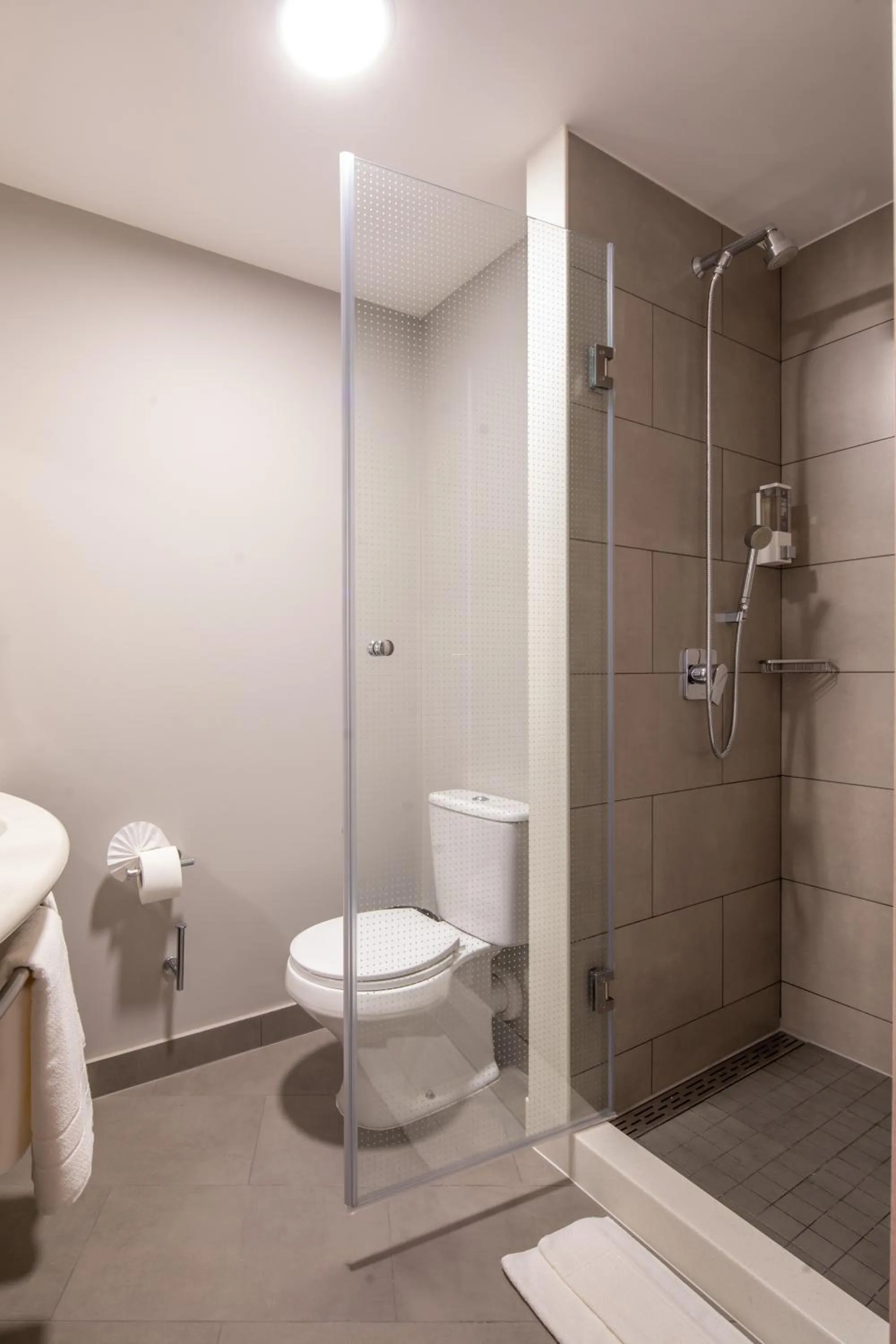 Bathroom in ibis Santa Cruz de la Sierra