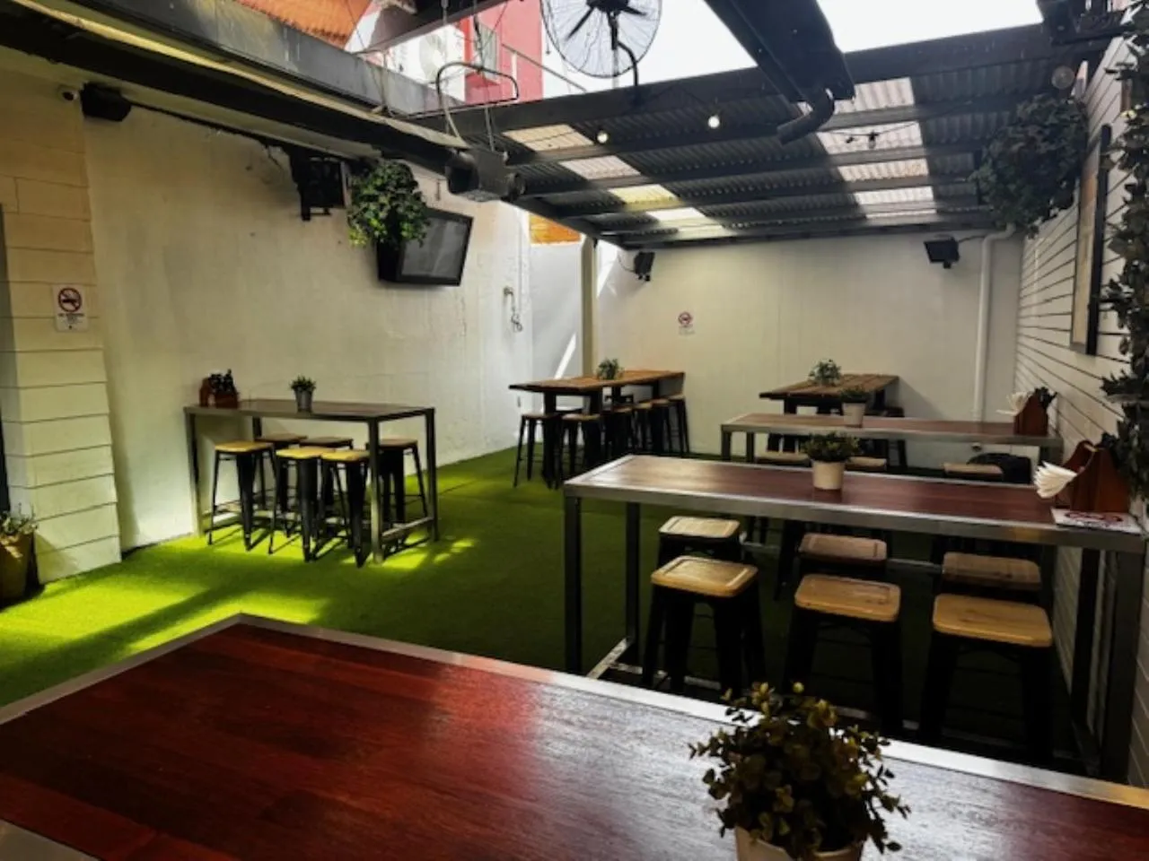 Restaurant/places to eat in Romano's Hotel & Suites Wagga Wagga