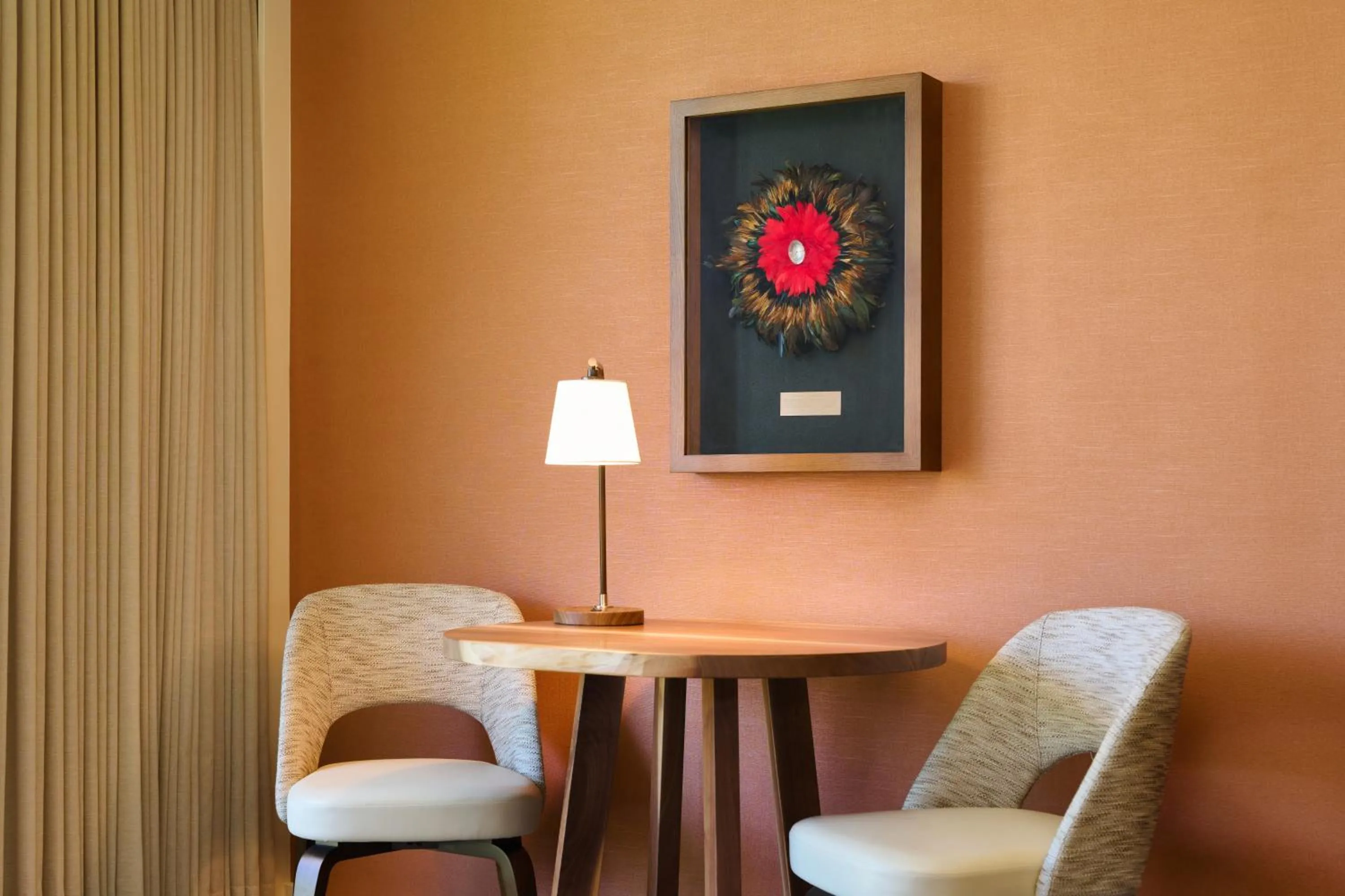 Seating area in OUTRIGGER Kāʻanapali Beach Resort