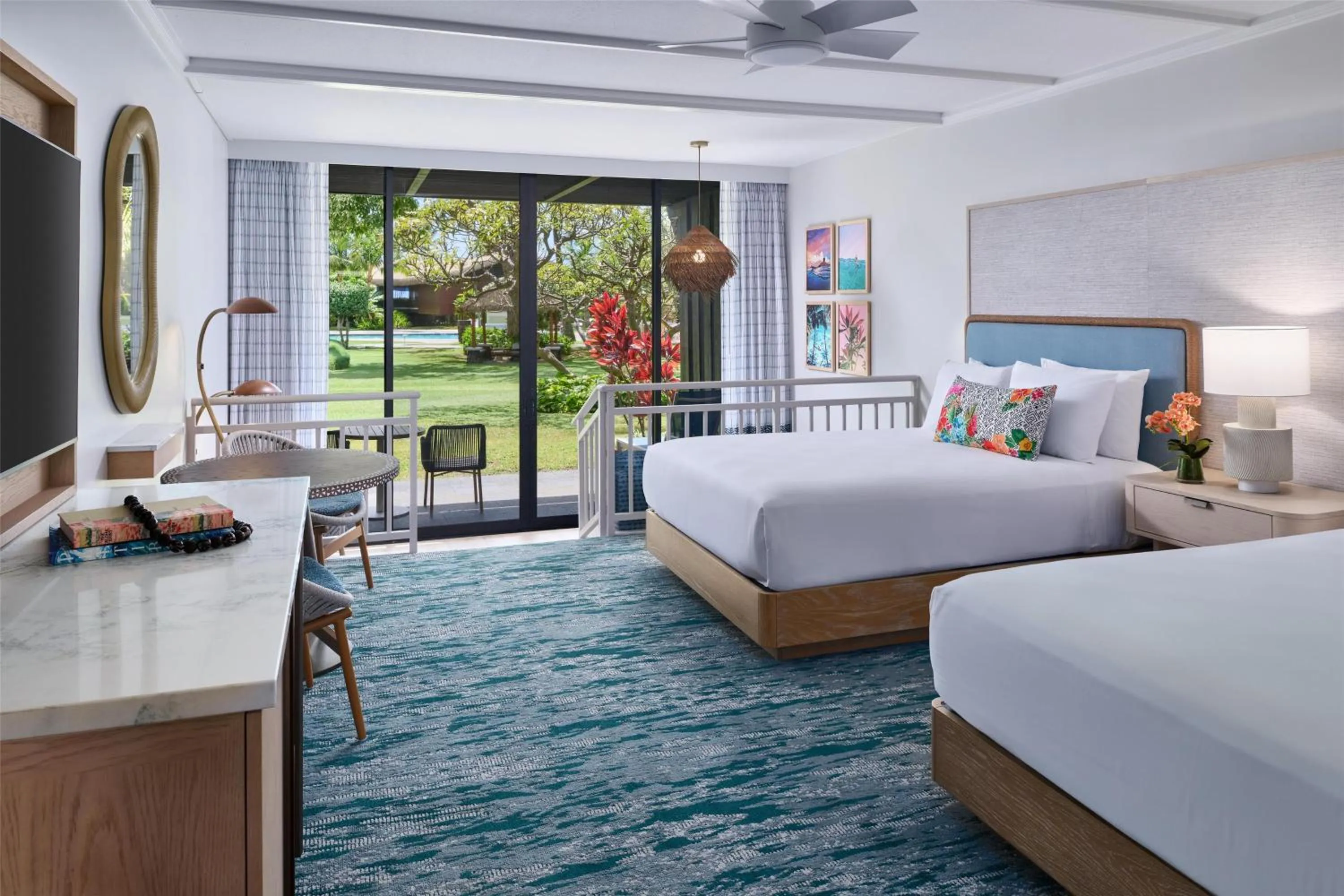 Bedroom, Bed in OUTRIGGER Kāʻanapali Beach Resort