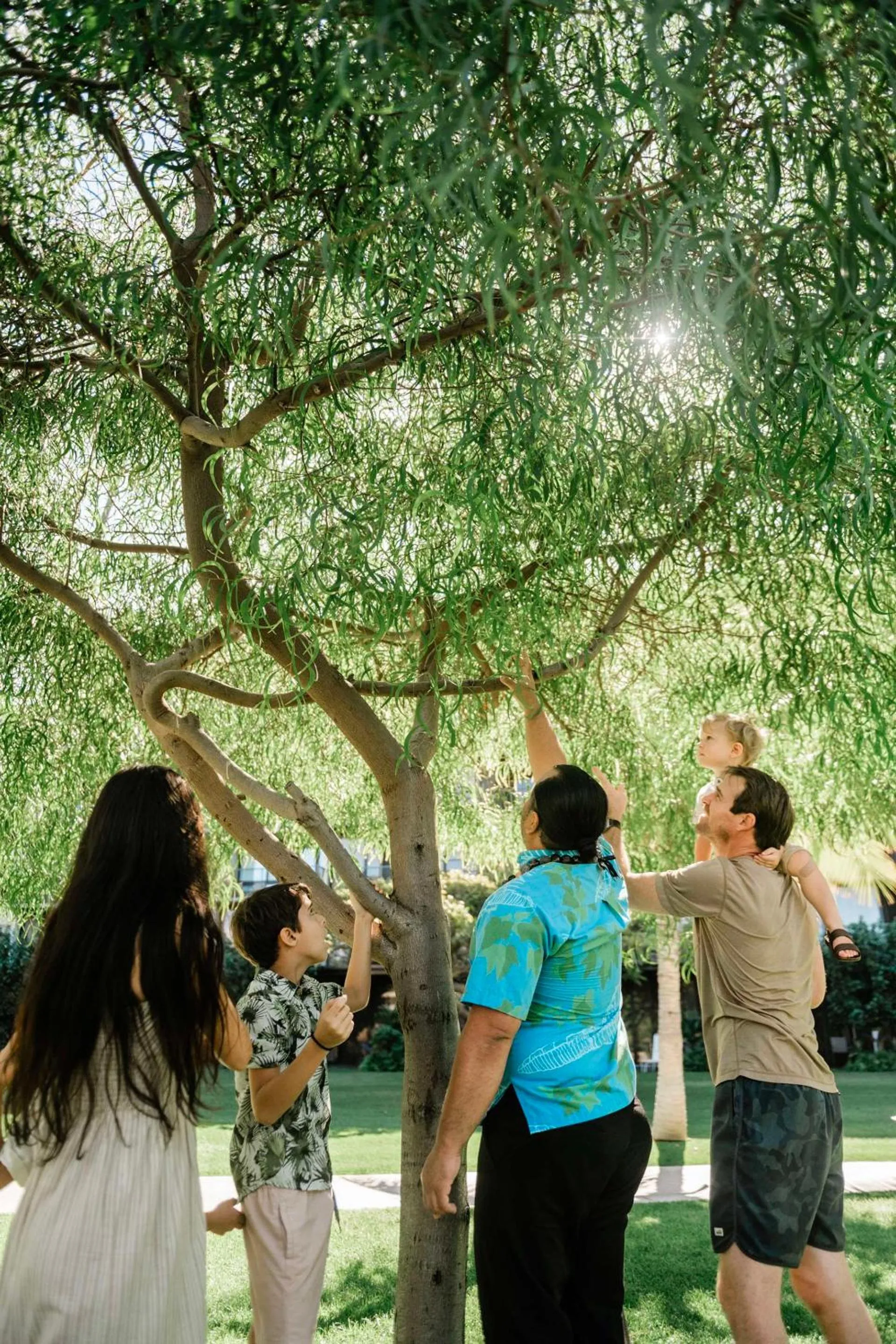 group of guests in OUTRIGGER Kāʻanapali Beach Resort