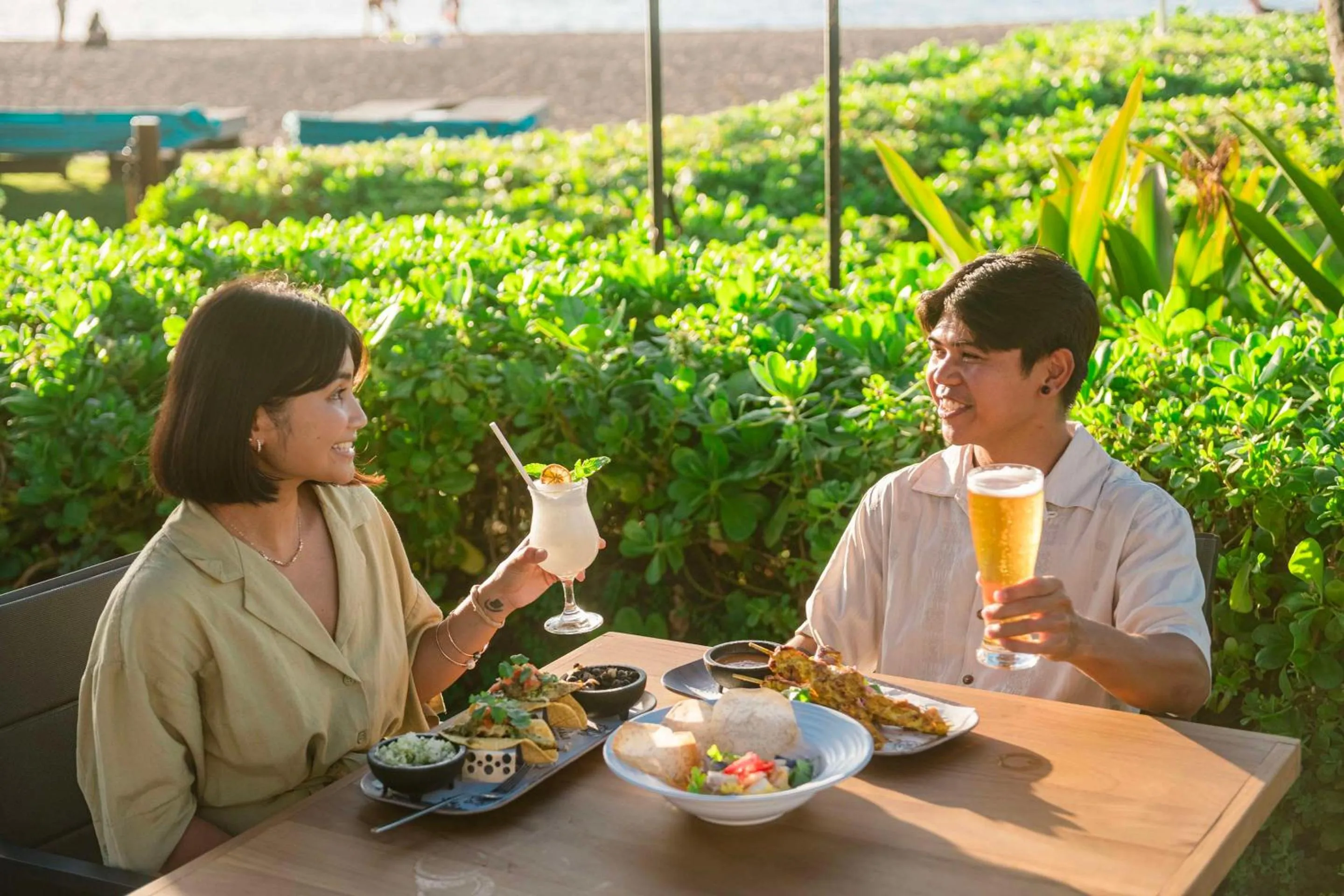 Restaurant/places to eat in OUTRIGGER Kāʻanapali Beach Resort