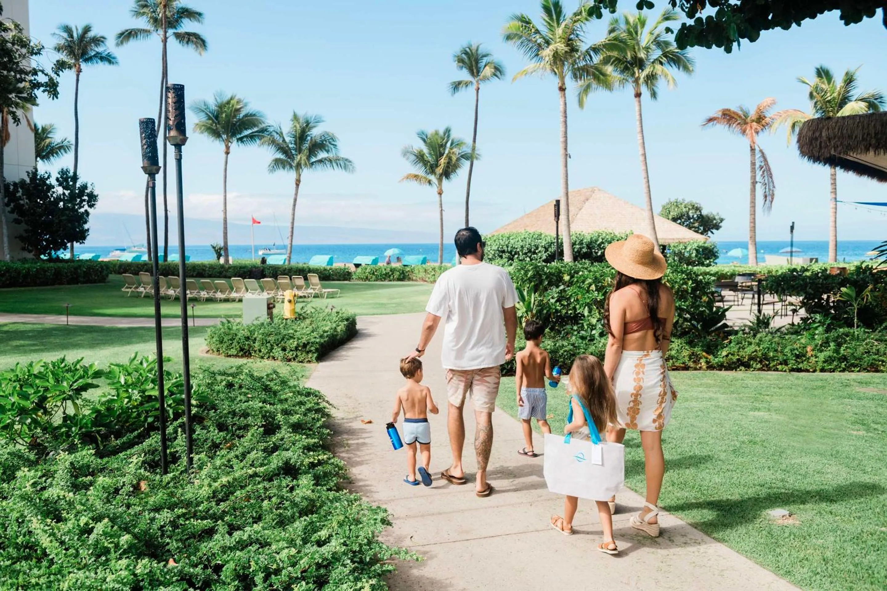 Property building in OUTRIGGER Kāʻanapali Beach Resort