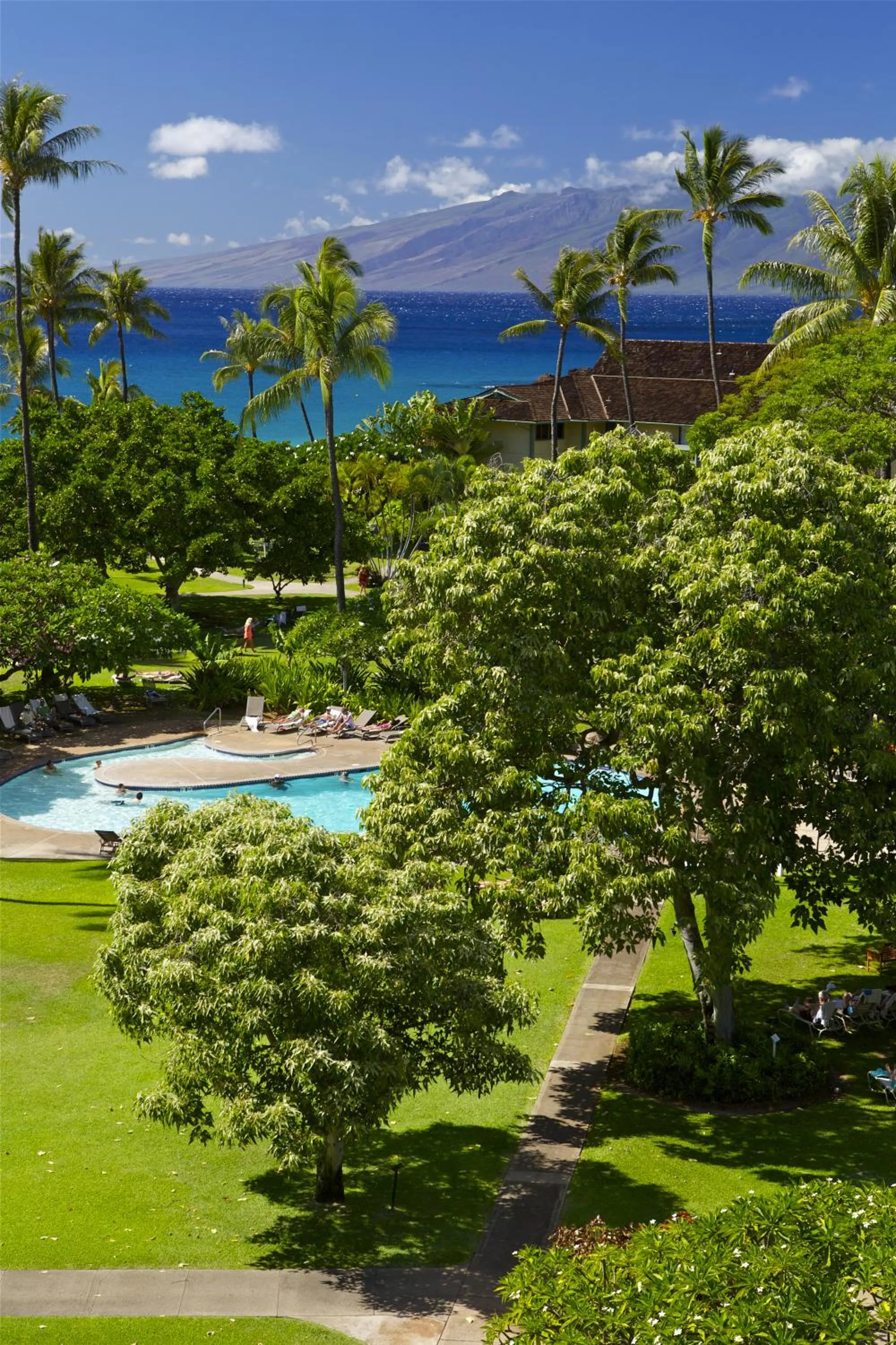 Garden in OUTRIGGER Kāʻanapali Beach Resort