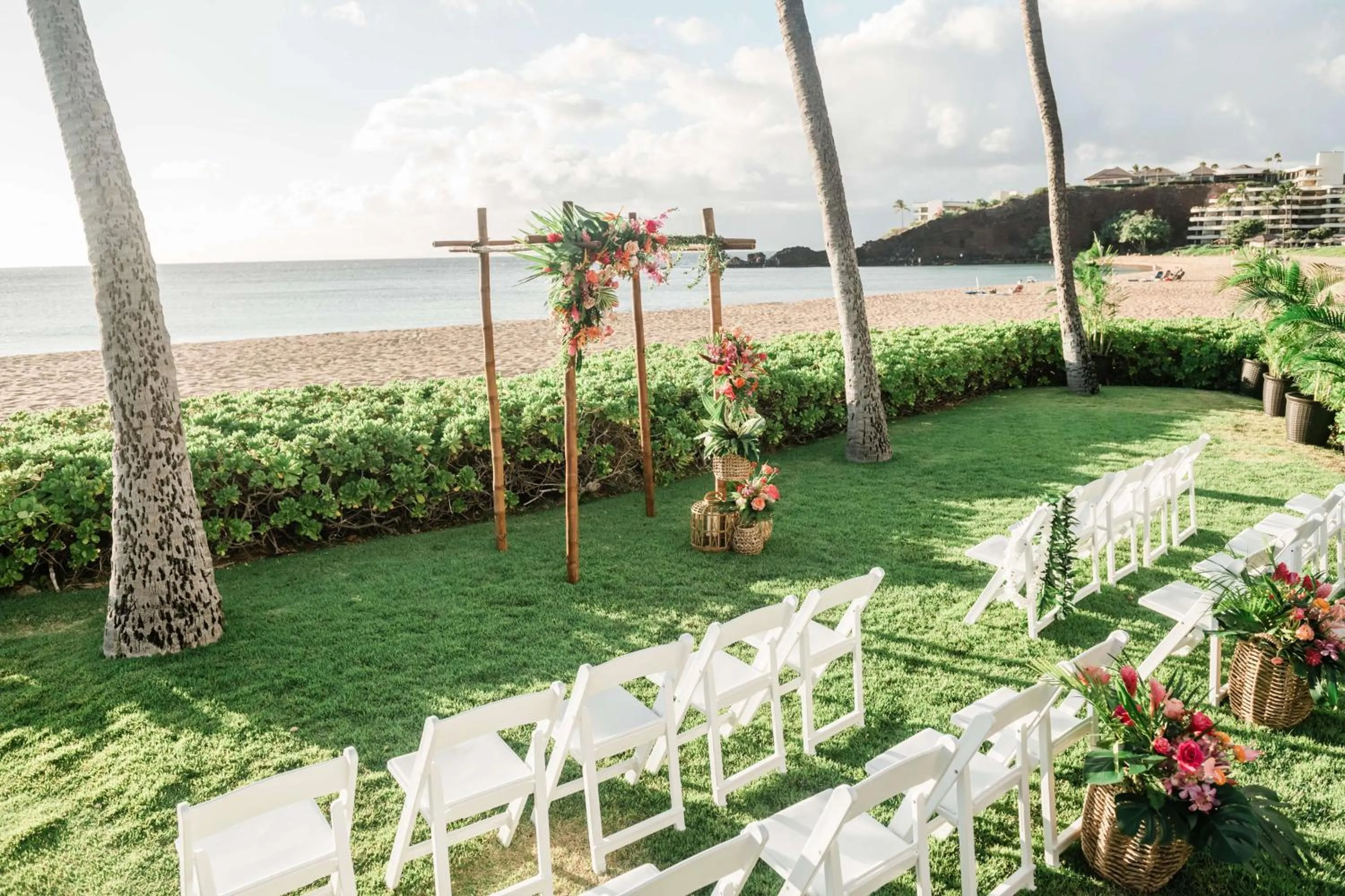 wedding in OUTRIGGER Kāʻanapali Beach Resort