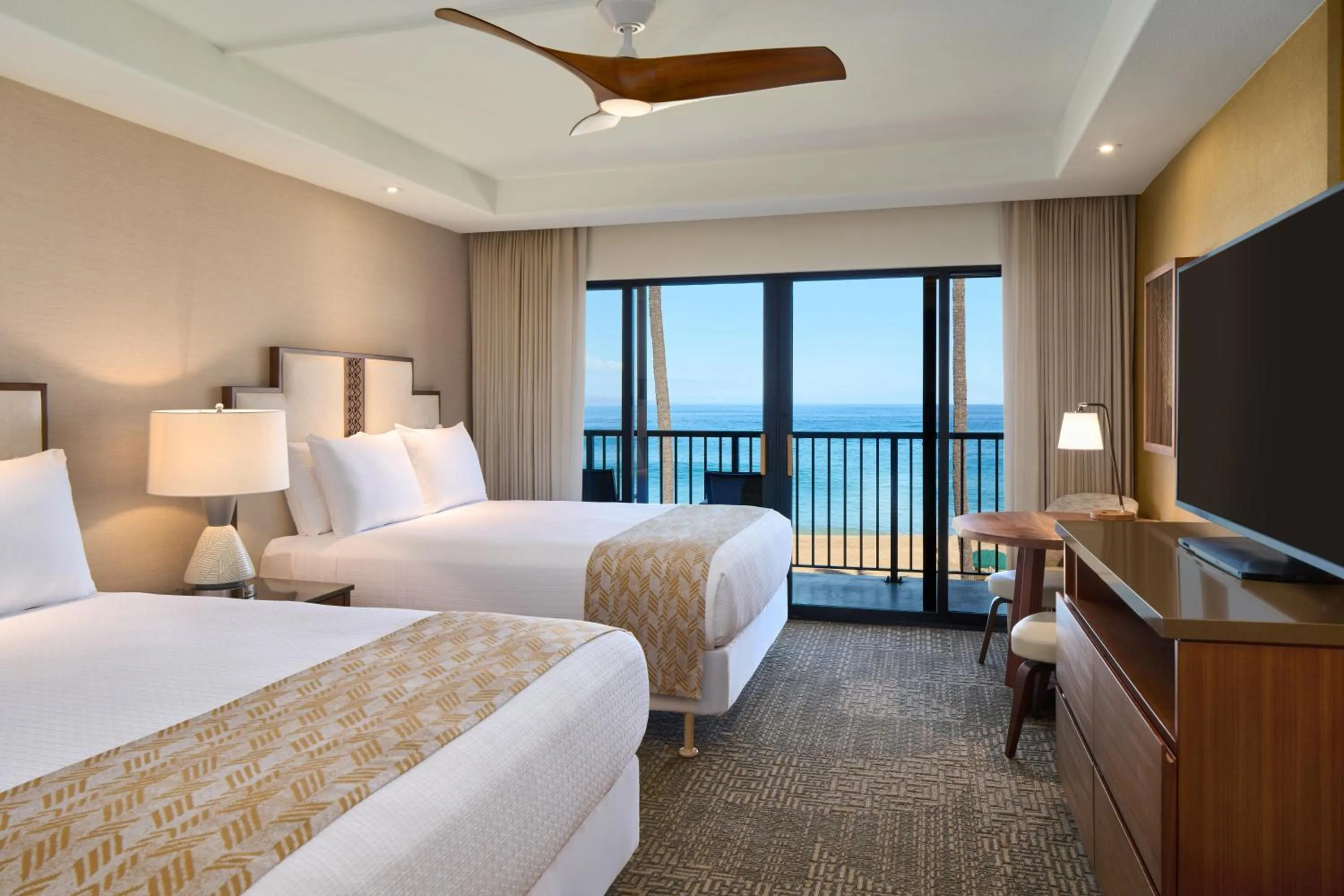 Bedroom, Bed in OUTRIGGER Kāʻanapali Beach Resort