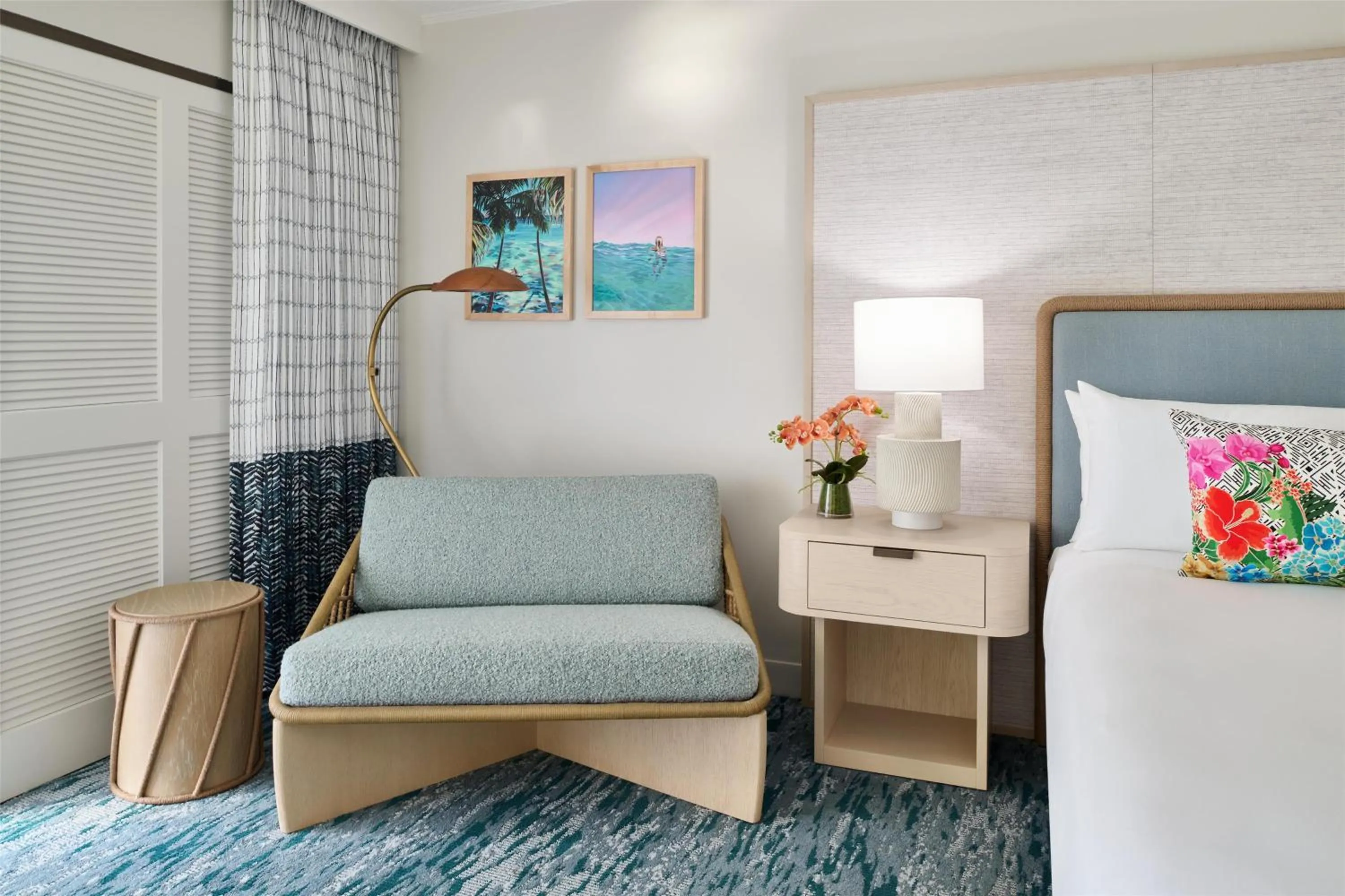 Bedroom, Bed in OUTRIGGER Kāʻanapali Beach Resort