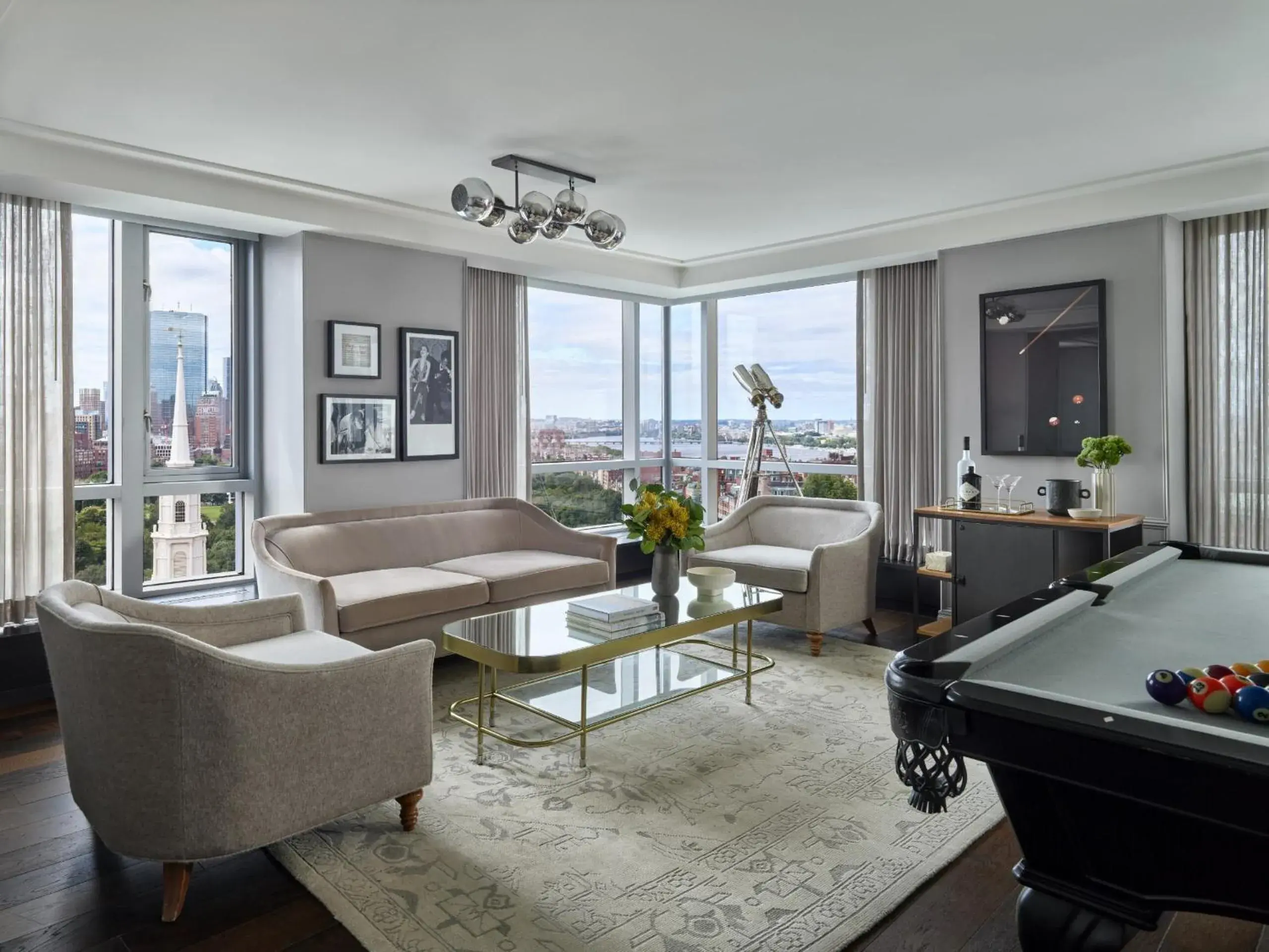 Penthouse Suite in Hotel AKA Boston Common Penthouse Suite in Hotel AKA Boston Common