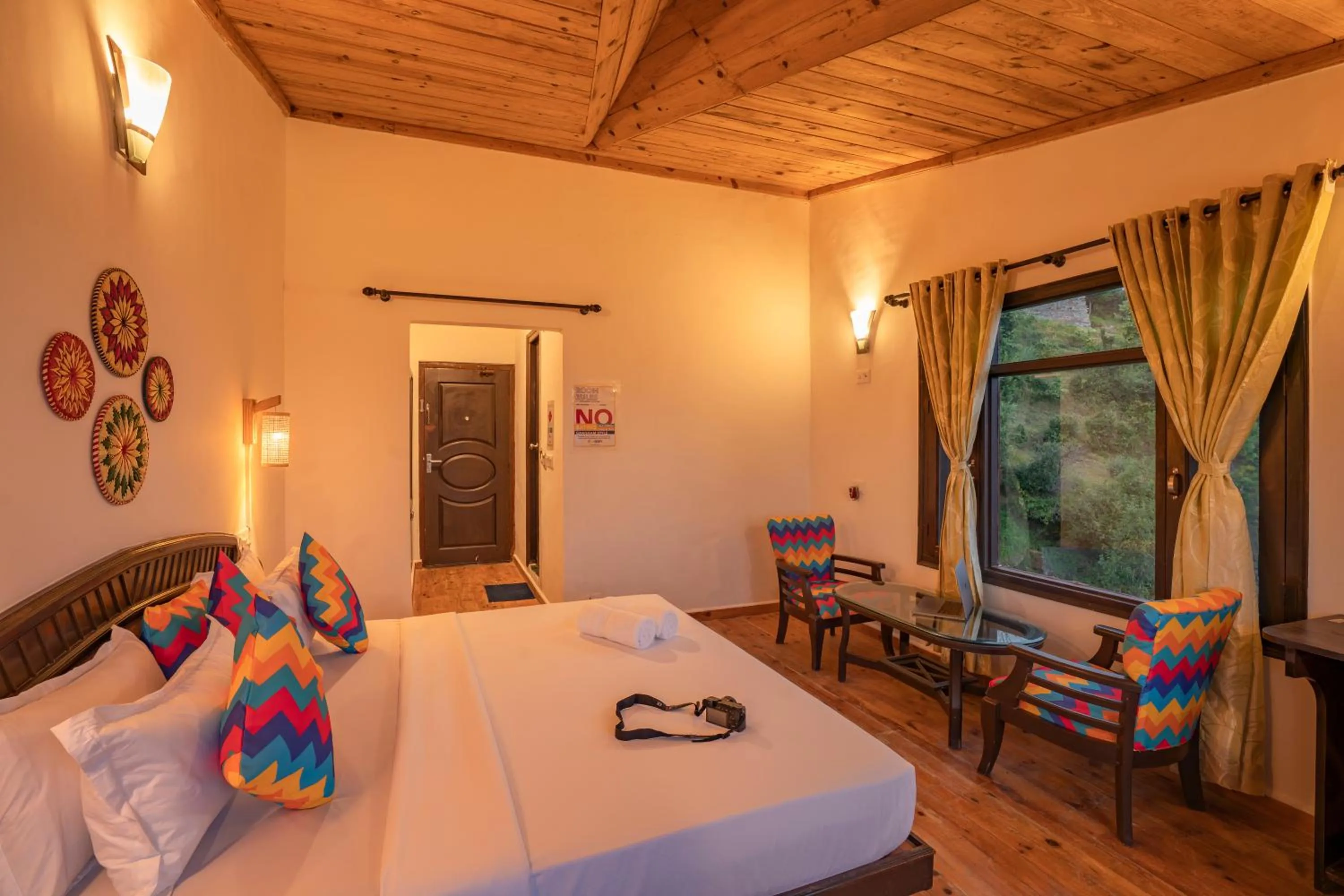 Bedroom, Bed in goSTOPS Mukteshwar - Private Rooms and Dorms