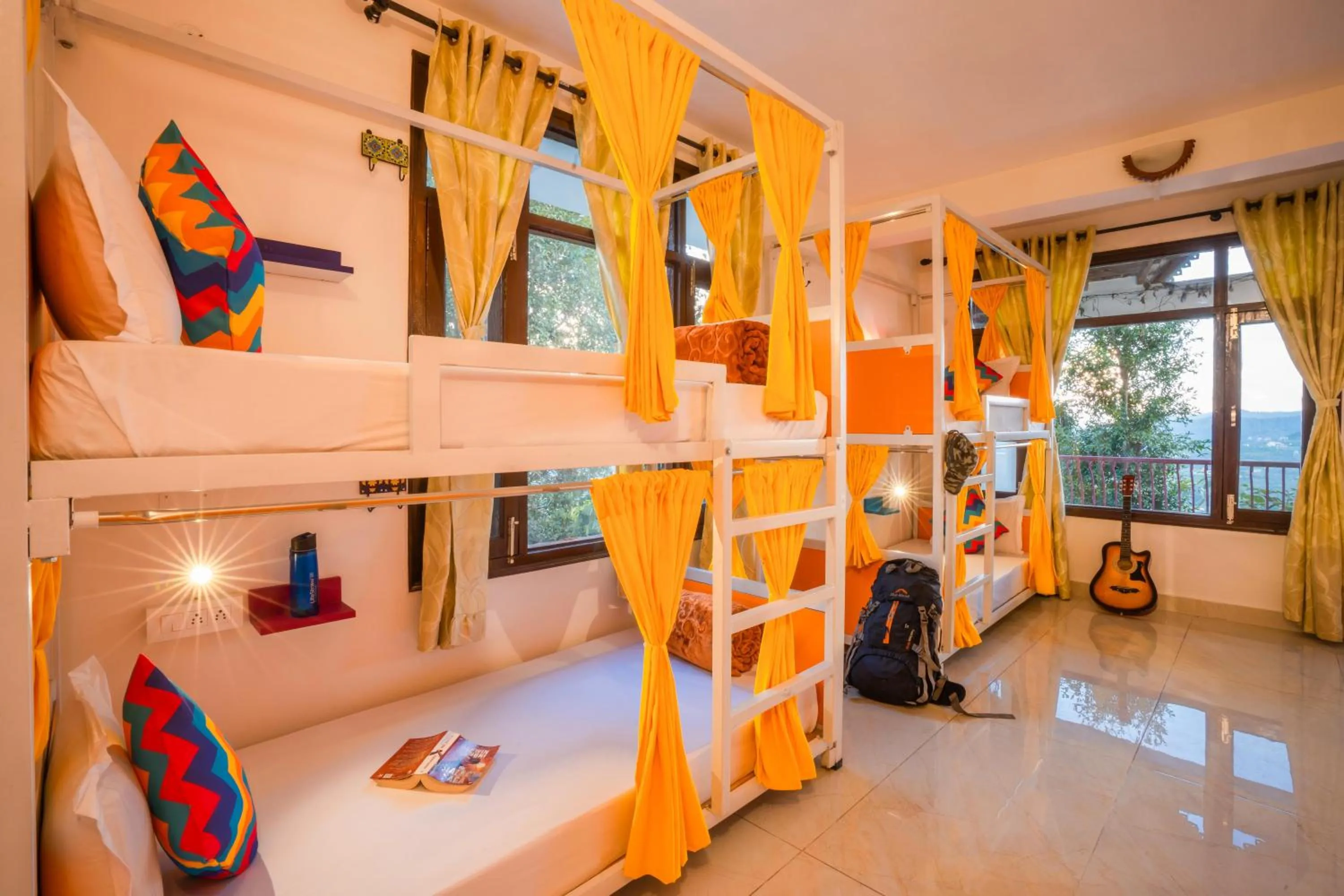 Bed in goSTOPS Mukteshwar