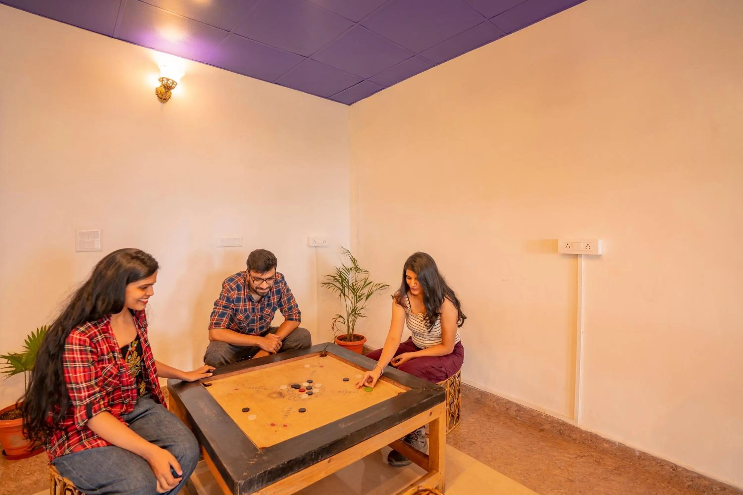 Game Room in goSTOPS Mukteshwar - Private Rooms and Dorms
