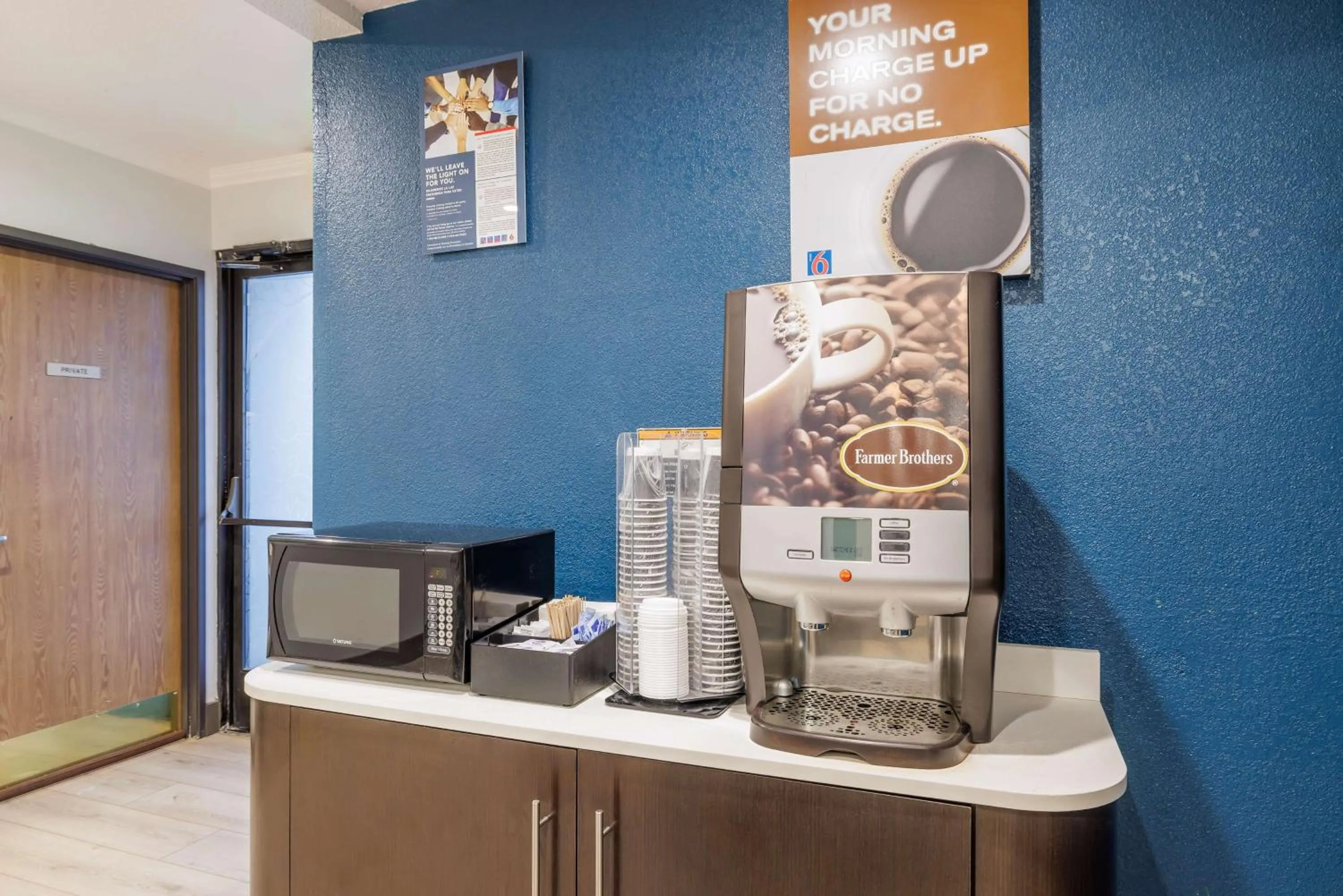 Restaurant/places to eat in Motel 6-Auburn, CA