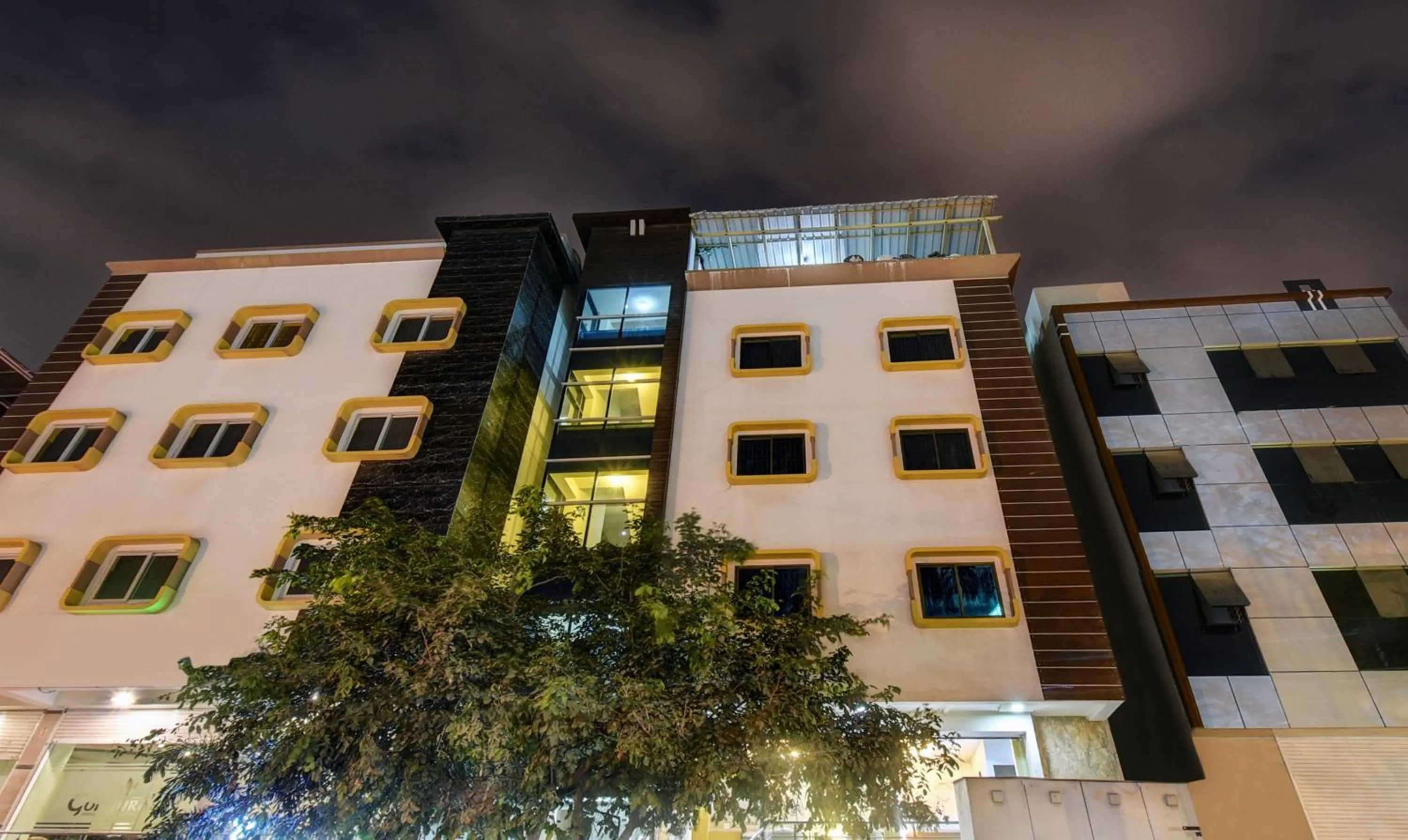 Property building in Treebo Primeland Suites