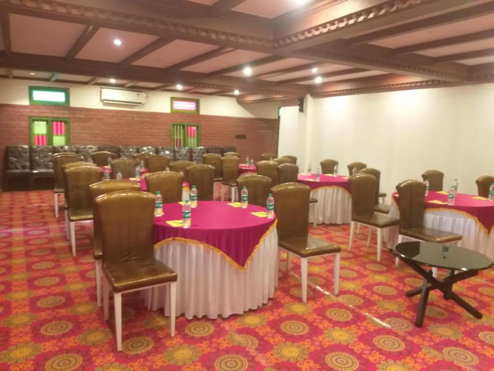 Banquet/Function facilities in Treebo Primeland Suites
