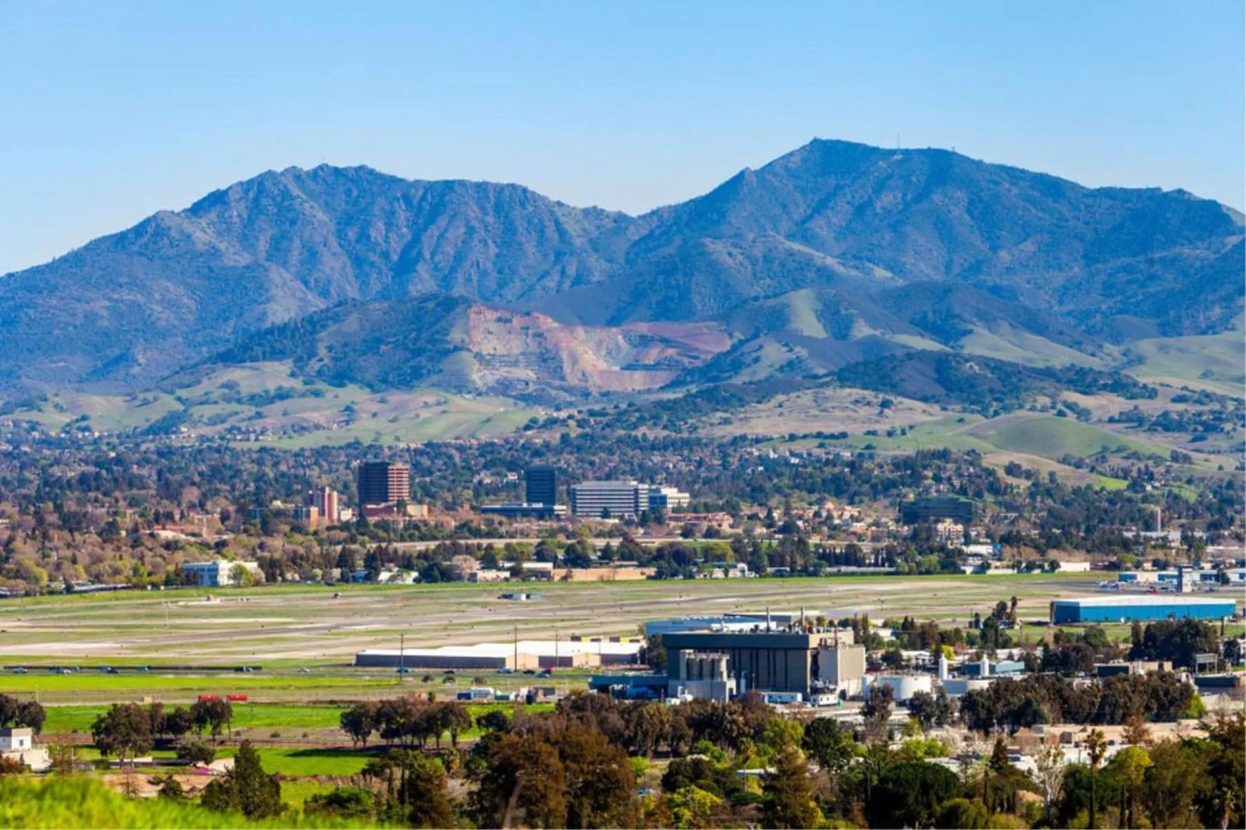 Nearby landmark in Concord Plaza Hotel