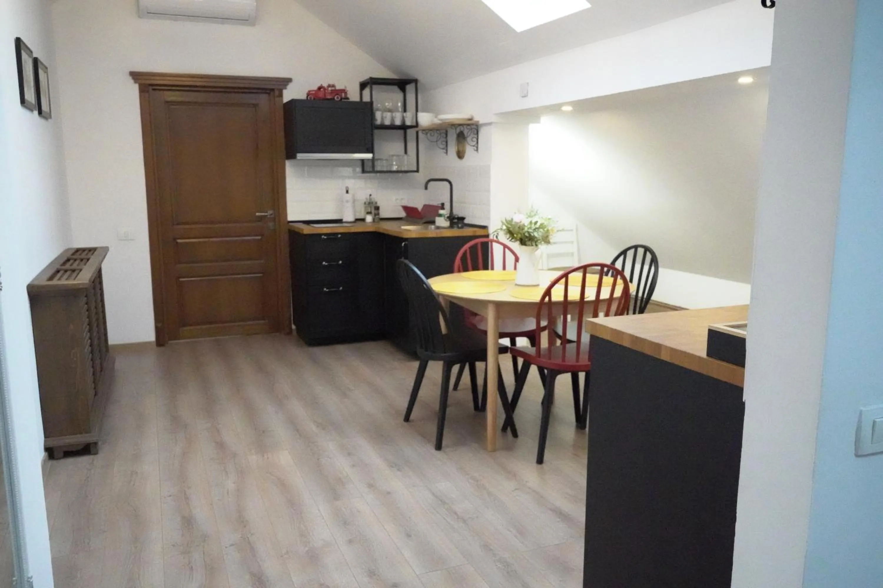 Nikolas Haus Central Location with Free Parking