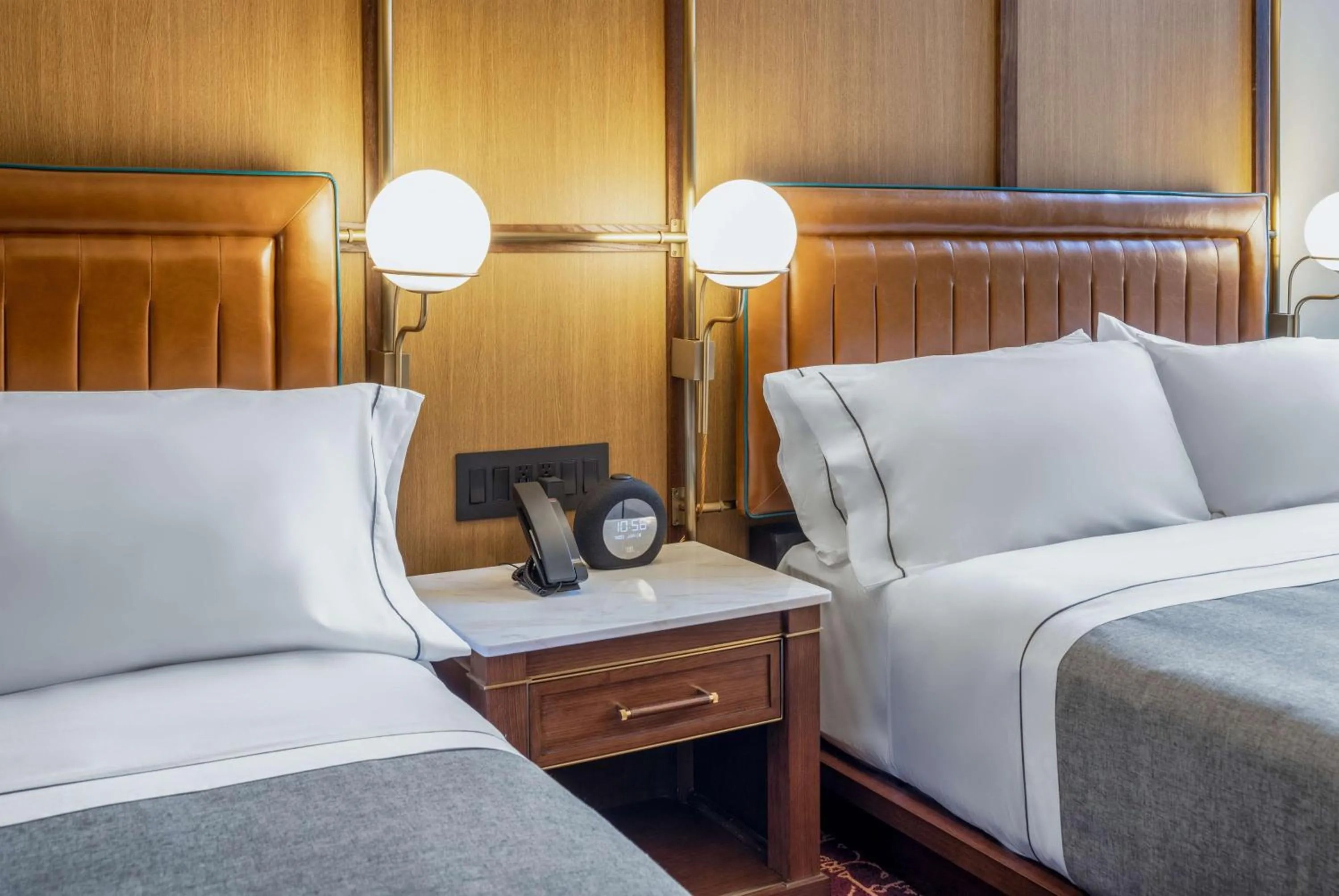 Bed in Canopy By Hilton Chicago Central Loop