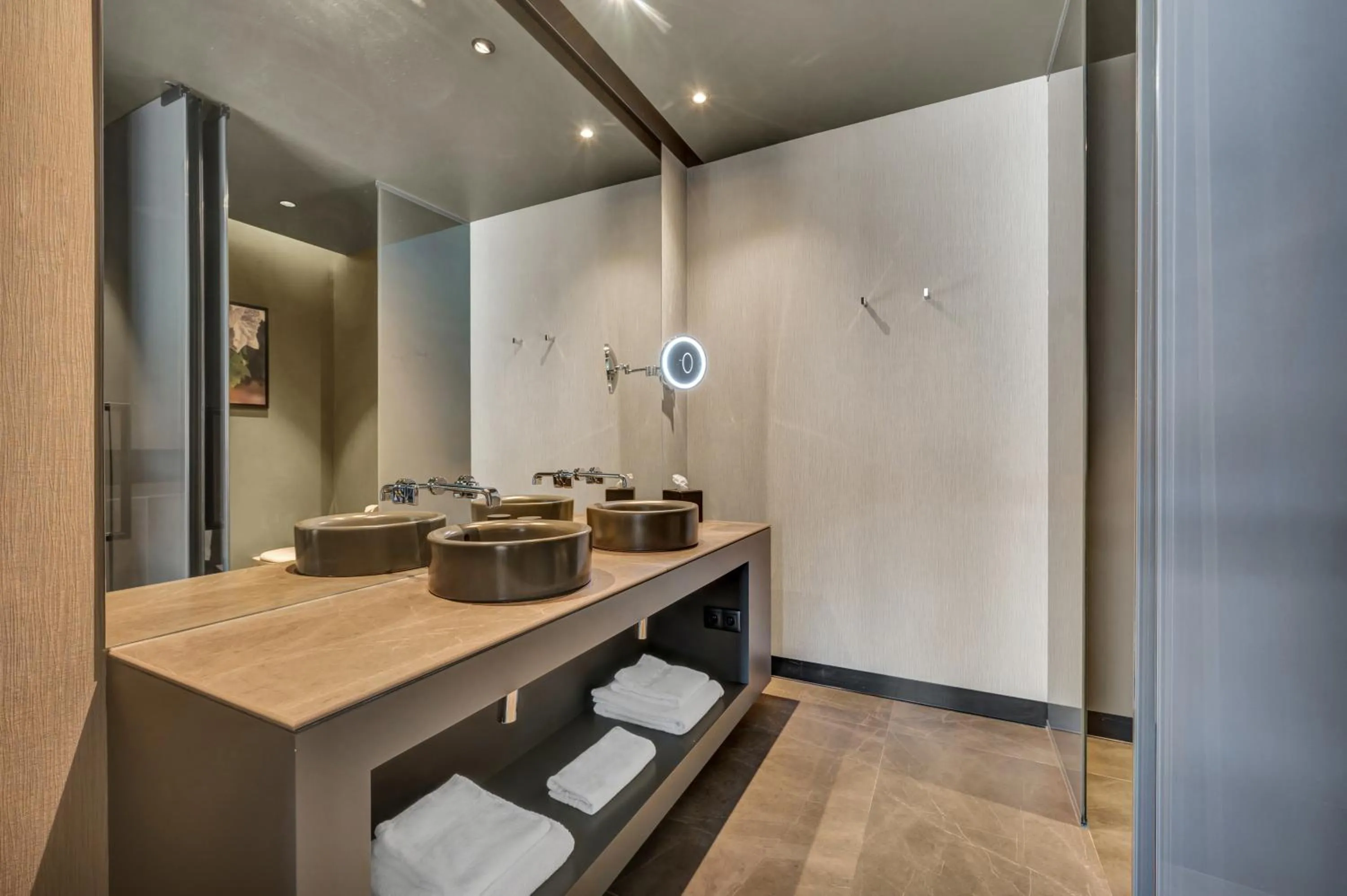 Bathroom in Hilton Porto Gaia